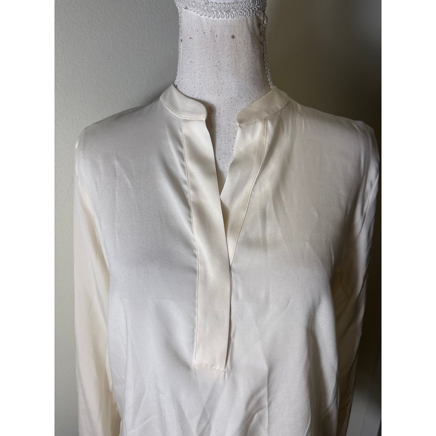 Amina Rubinacci Off White Long Sleeve Silk Tunic Style Top Sz 42