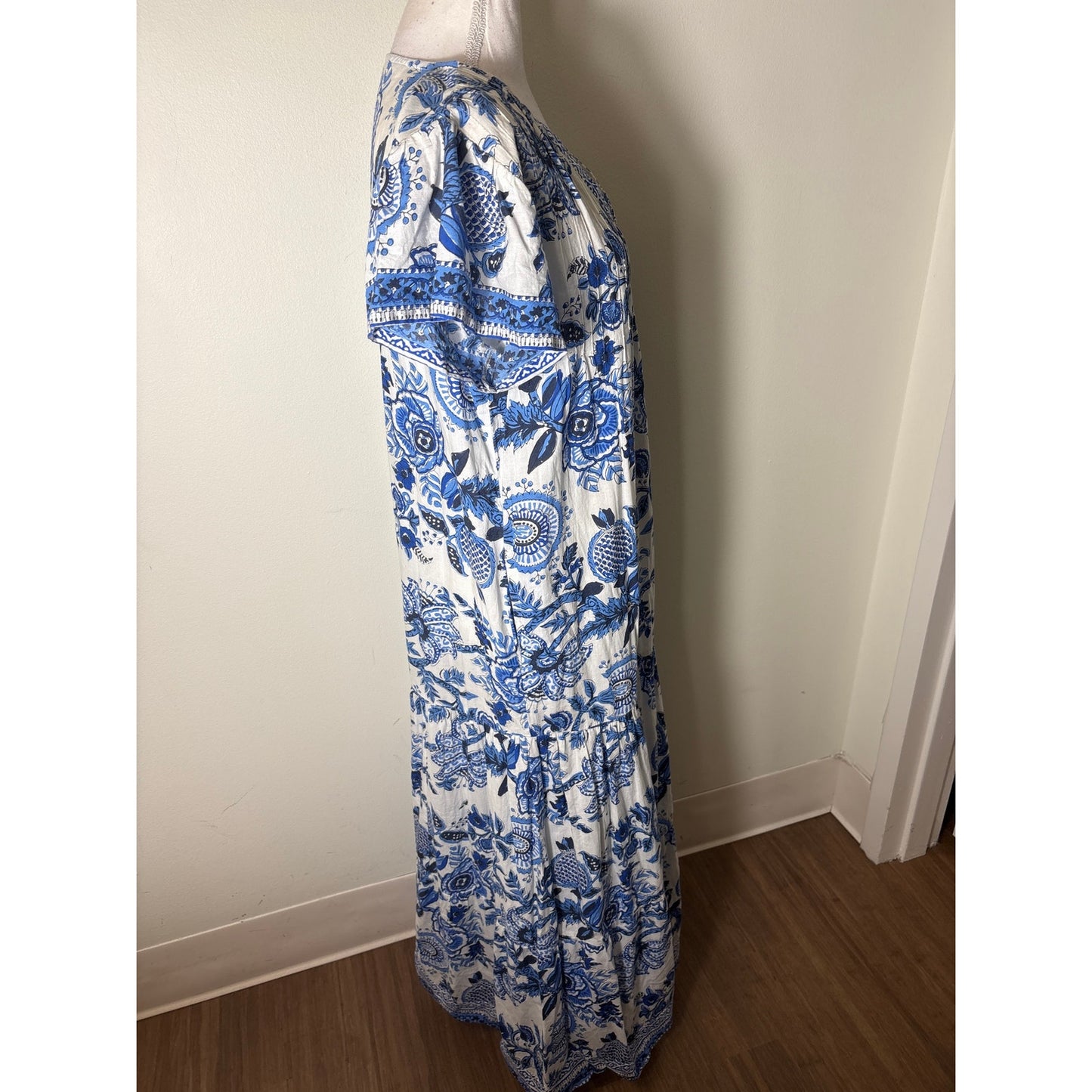 La Plage Blue and White Flutter Sleeve Maxi Dres Sz M