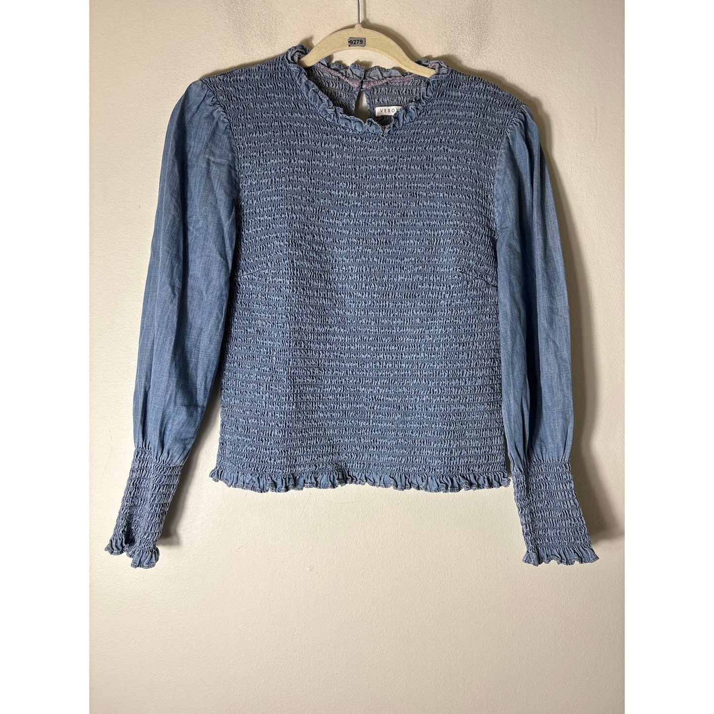 Veronica Beard Light Blue Long Sleeve Smocked Top Sz 4