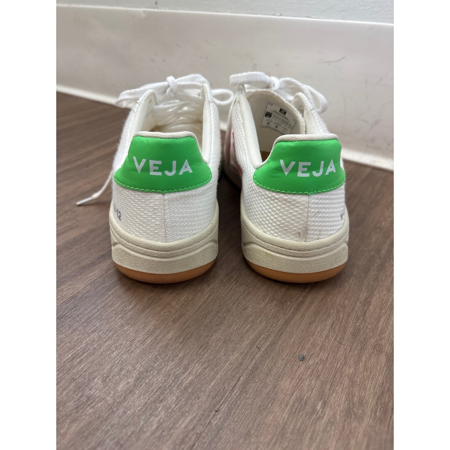 Veja White Pink Lace Up Tennis Shoe Sz 9