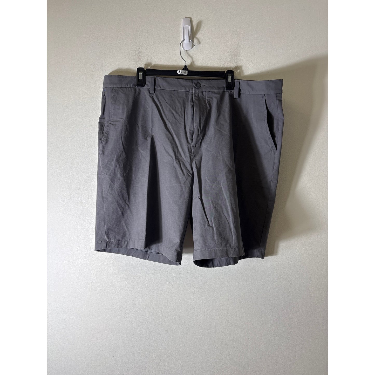 Mens Vineyard Vines On The Go Gray Shorts Sz 42