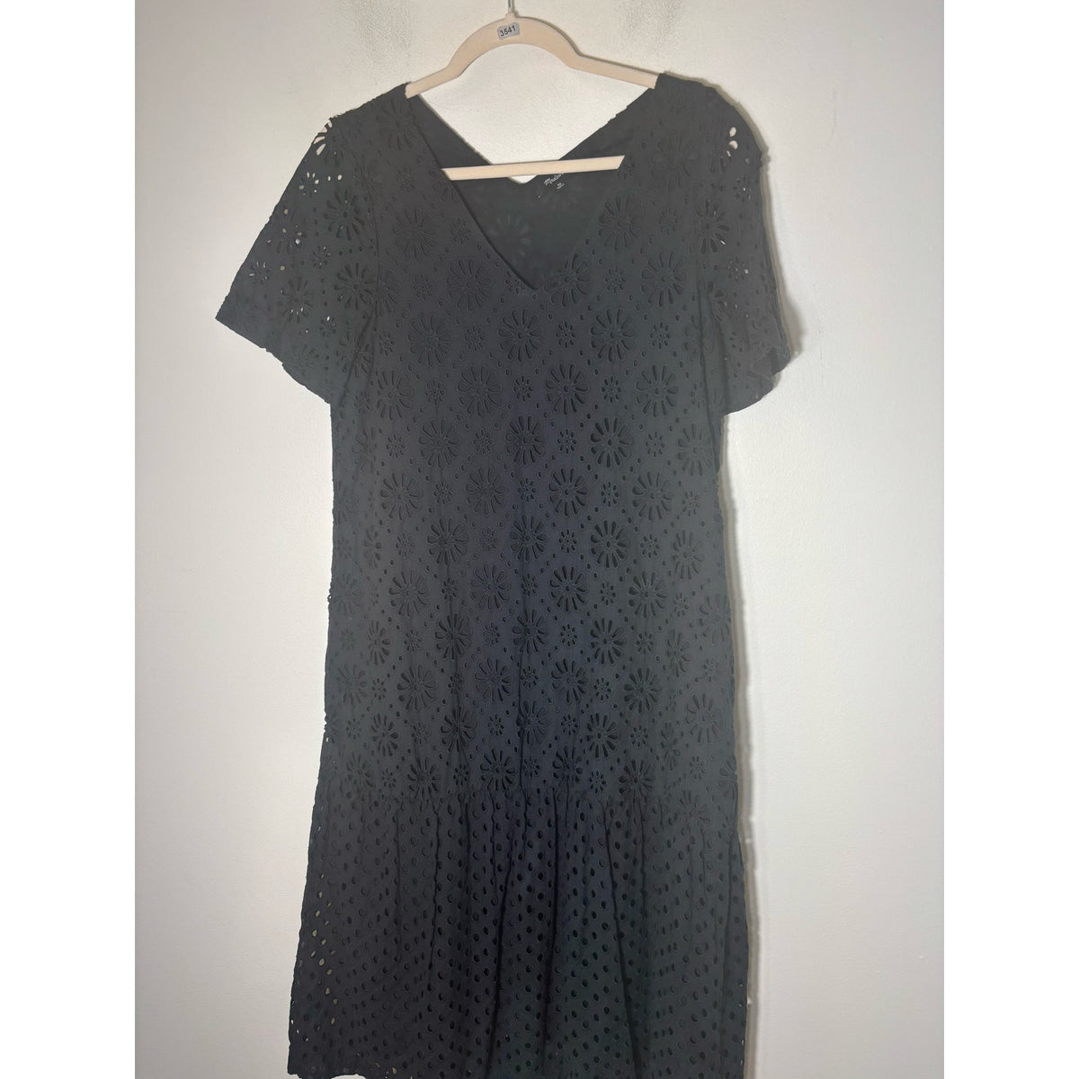 Madewell Black Eyelet Short Sleeve V-Neck Drop Waist Midi Dress Sz XS