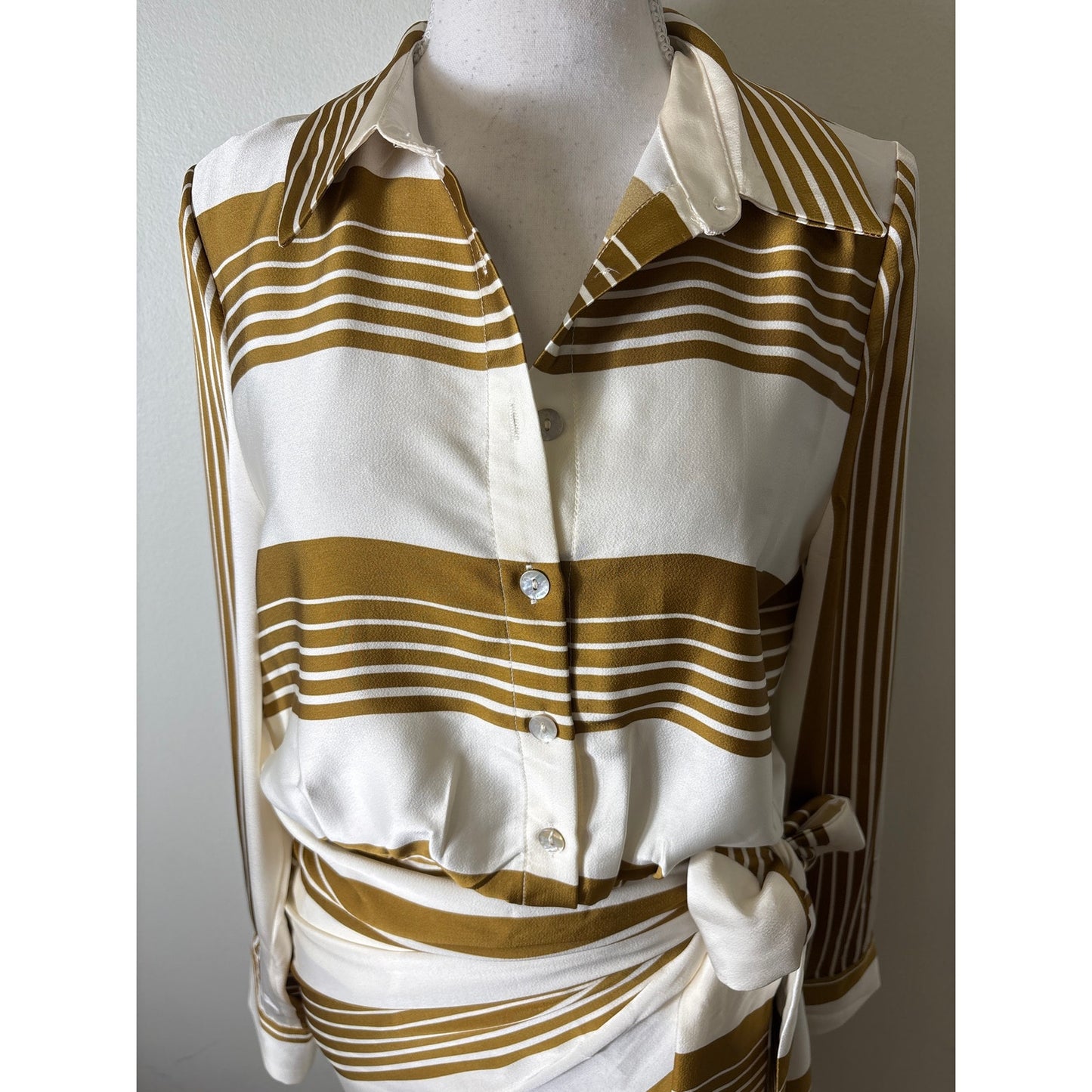 THML Off White Long Sleeve Above the Kne Faux Wrap Dress Sz S