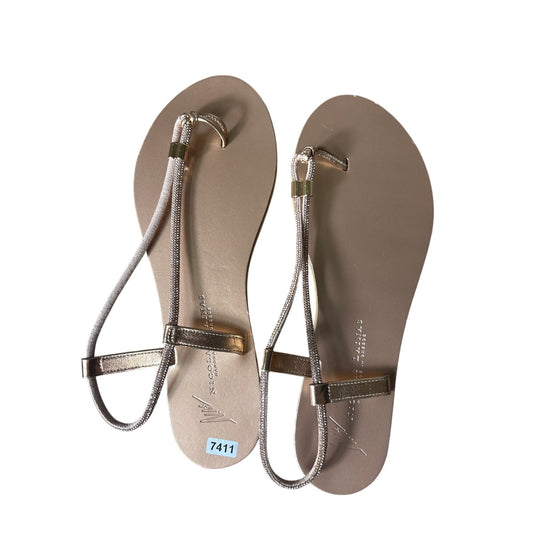 NWOB Nicholas Lainas Tan Rose Gold Thong Flat Sandal Sz 41