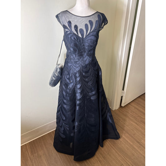 NWT Hynes Park 108 Mikado/Scuba Navy Mesh Floor Length Gown Sz 6