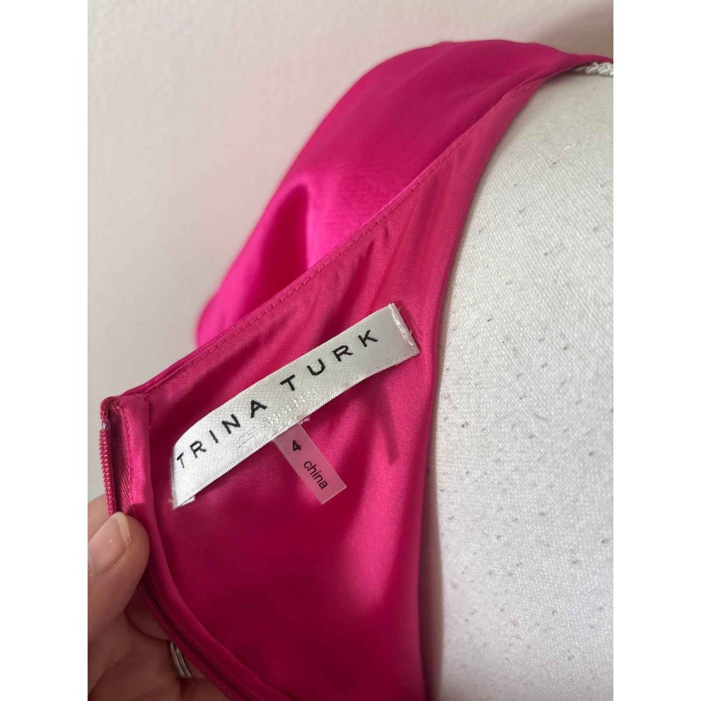 Trina Turk Hot Pink Blouson Cap Sleeve Dress with Ruched Skirt Sz 4