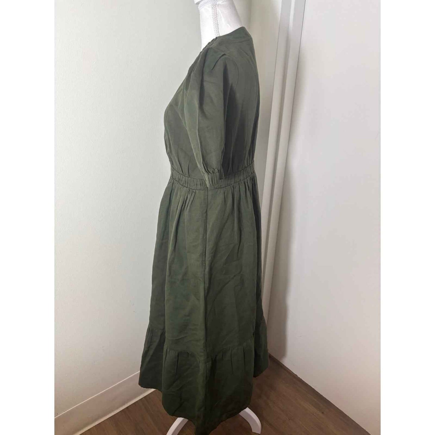 Amour Vert Olive Green V Neck Maxi Dress Sz S