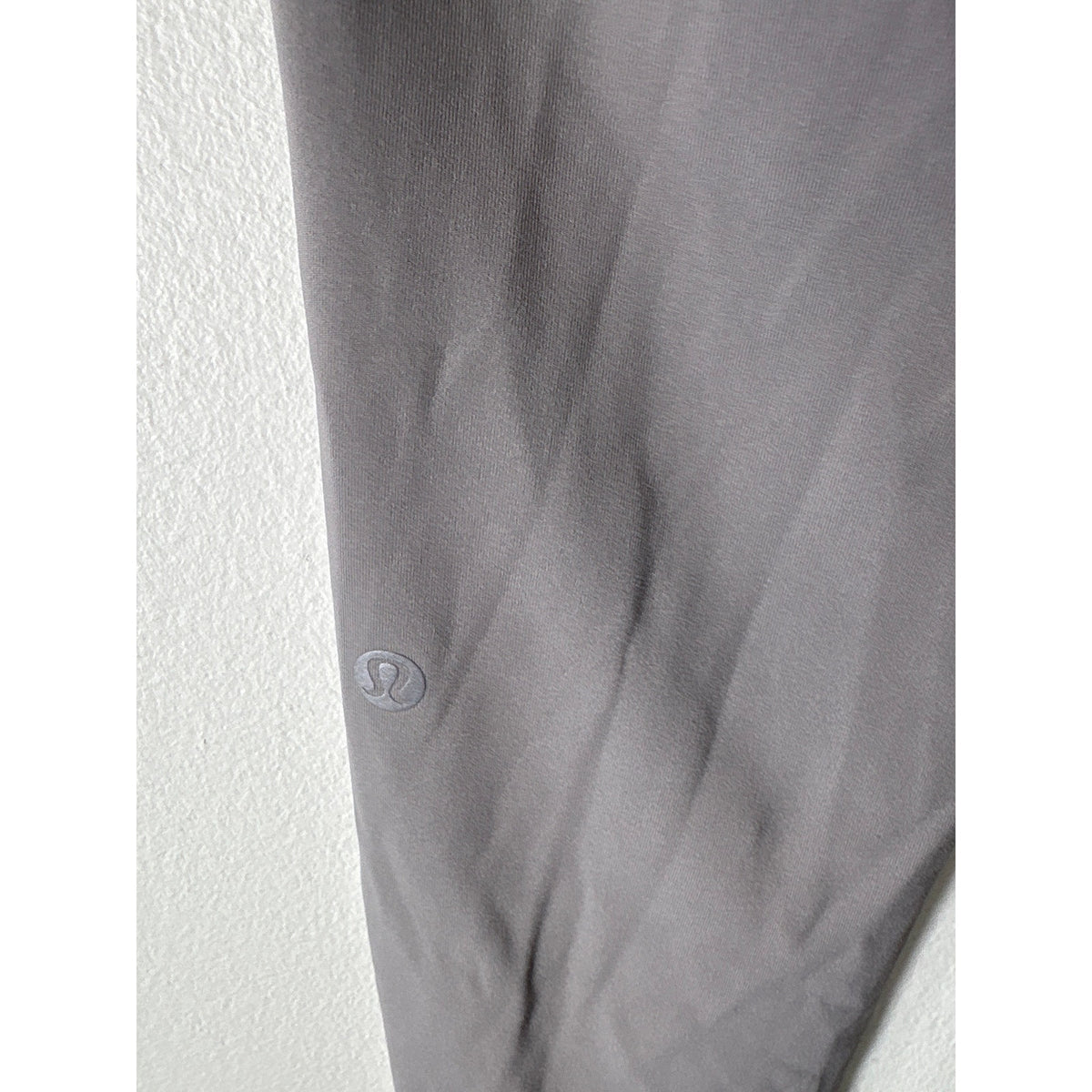 Lululemon Medium Gray Athletic Leggings Sz 6