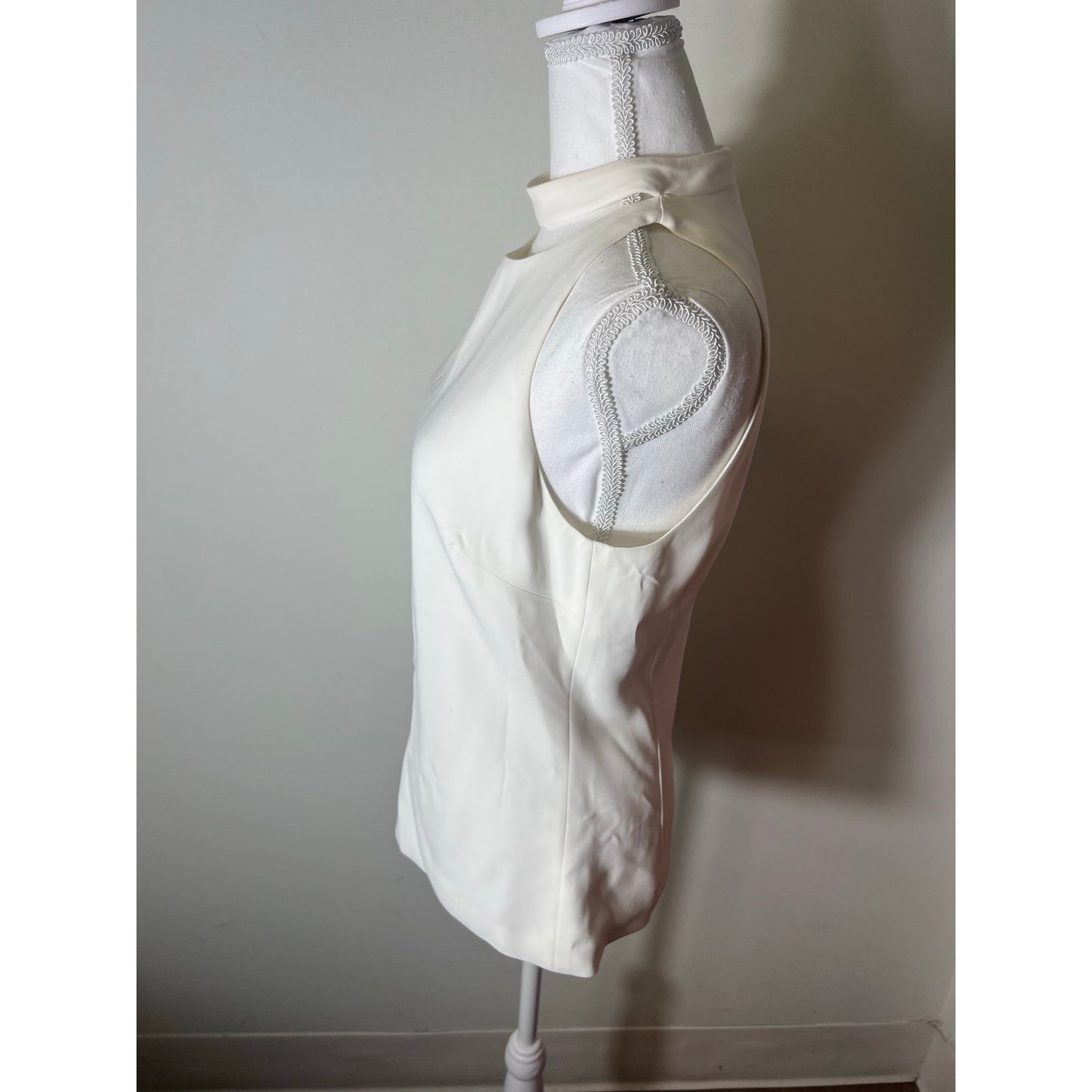 Cushnie Et Ochs Cream Sleeveless Choker Cutout Top sz 6