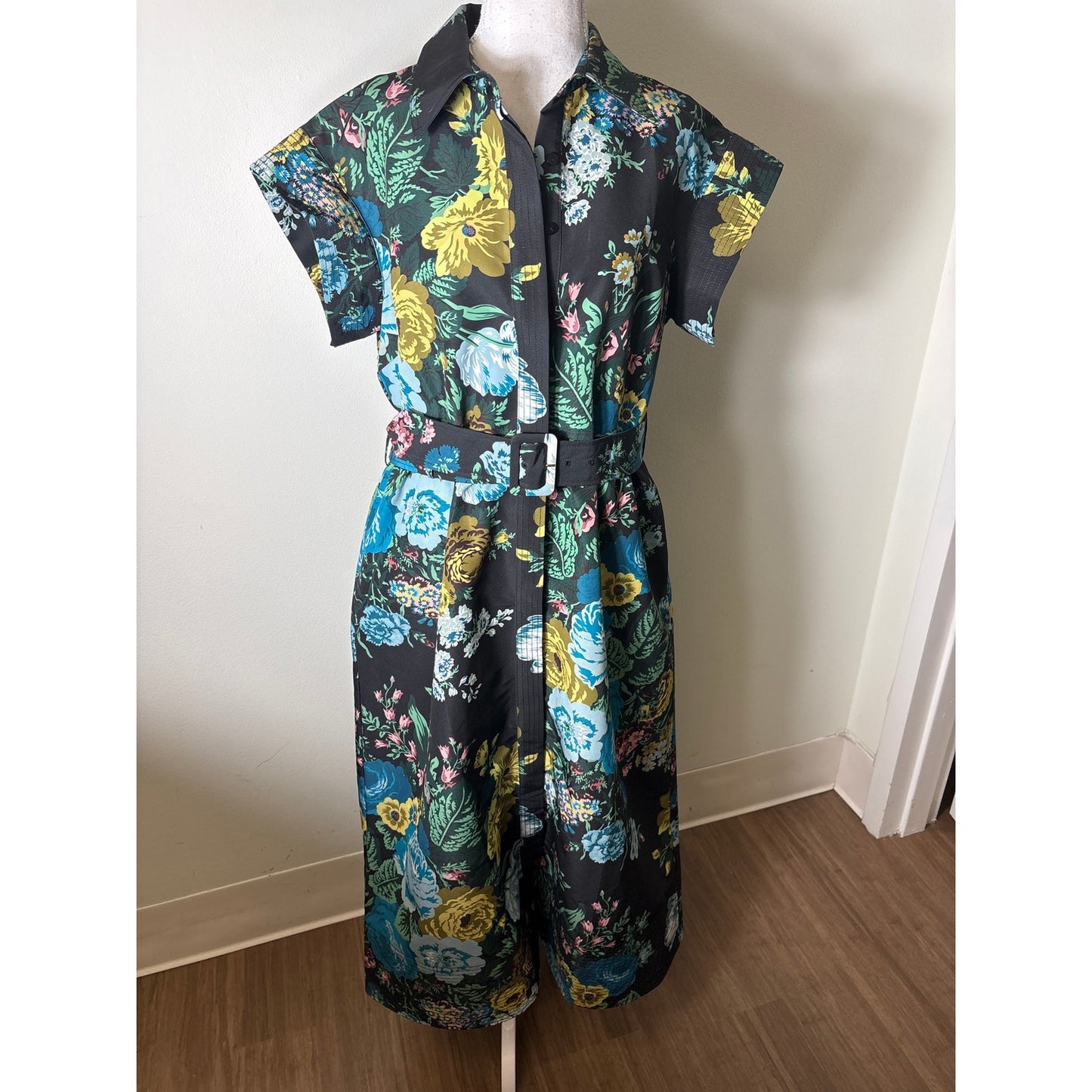 Tuckernuck Black Floral Cap Sleeve Belted Maxi Dress L