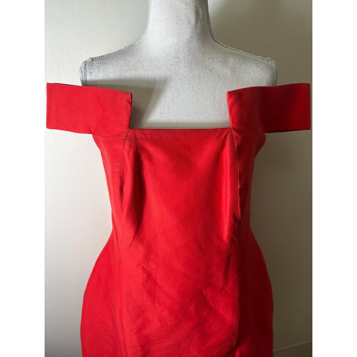 Halston Heritage Red Off The Shoulder Dress Sz (fits like)M