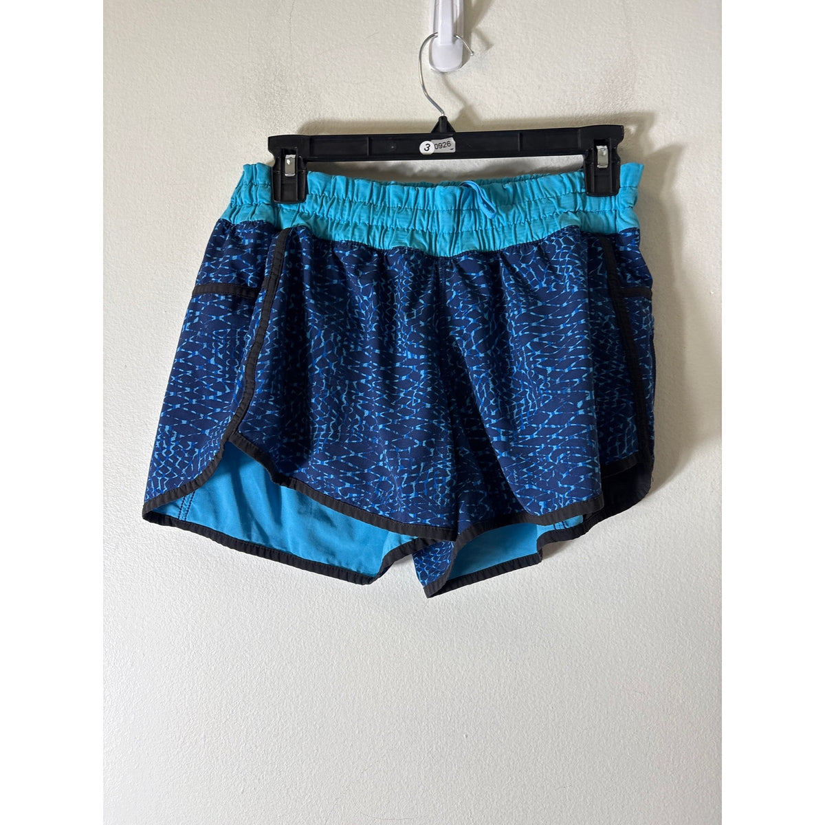 Lululemon Blue Patterened Athletic Shorts Sz 10