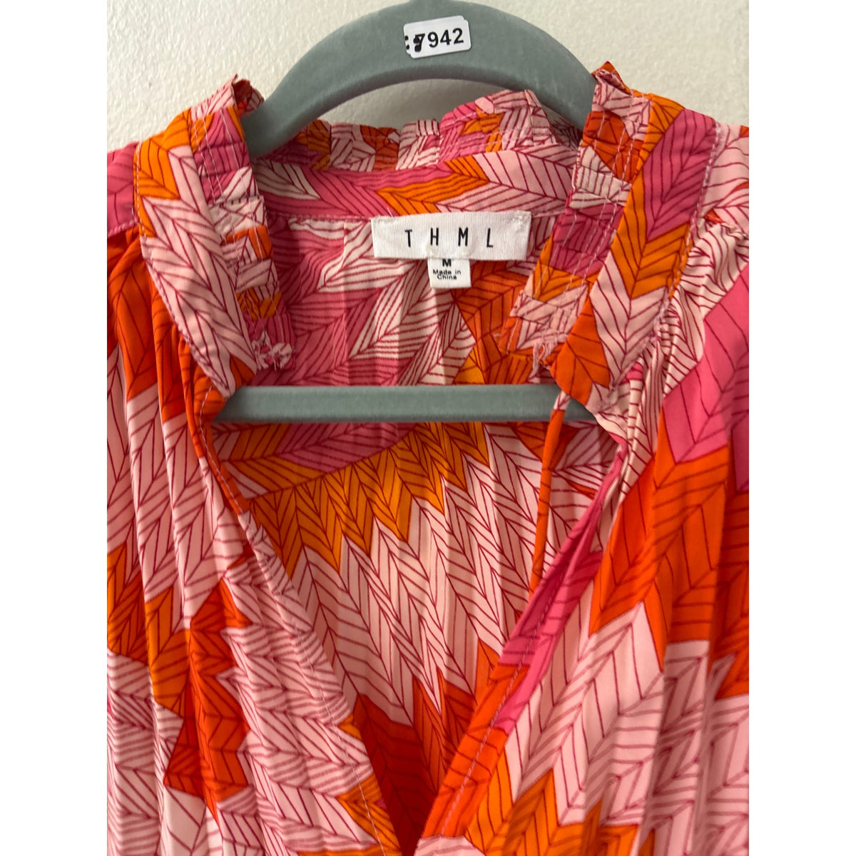 THML Pink Orange Sleeveless Pleated V-Neck Top Sz M