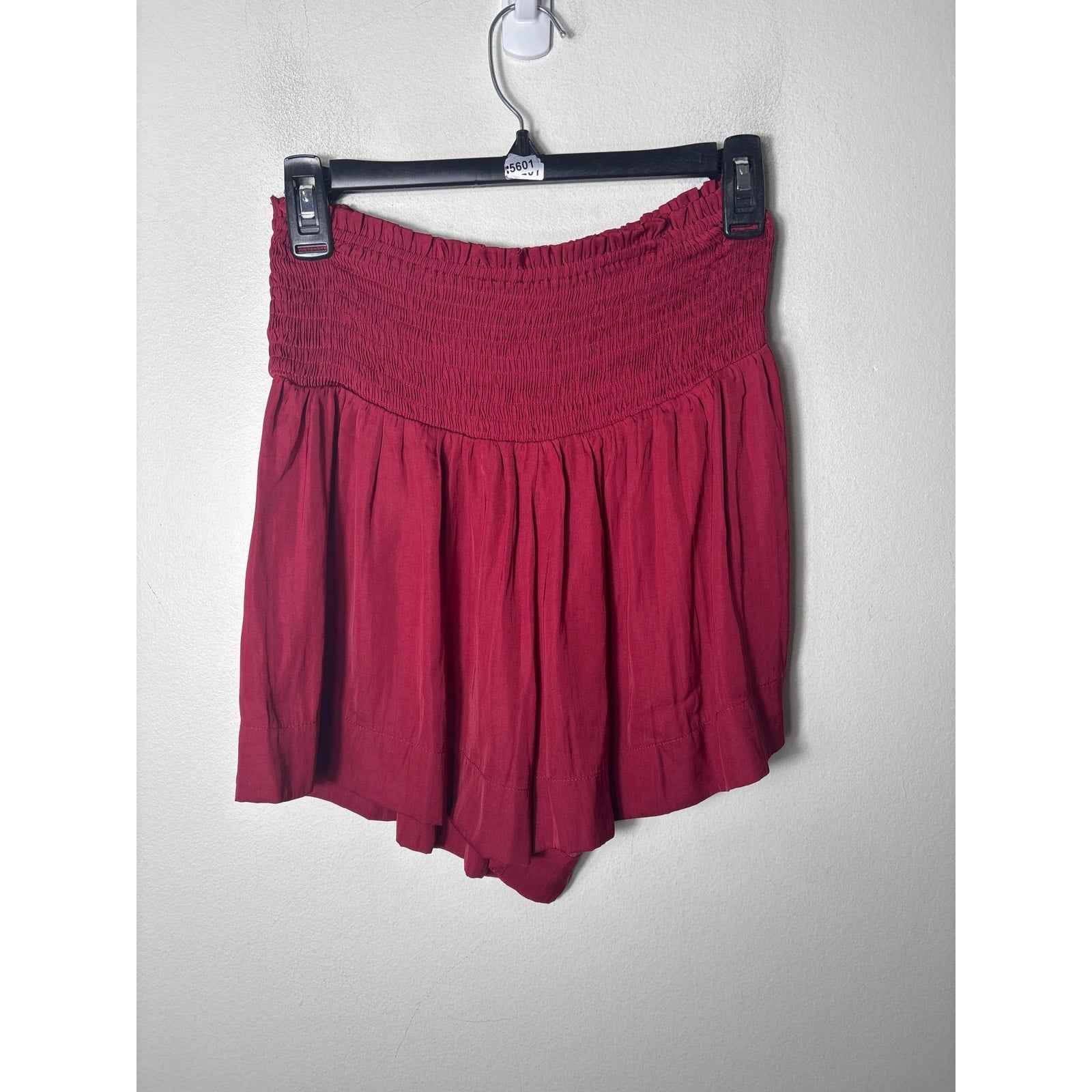 TCEC Crimson Red Smocked Flowy Short Shorts Sz s