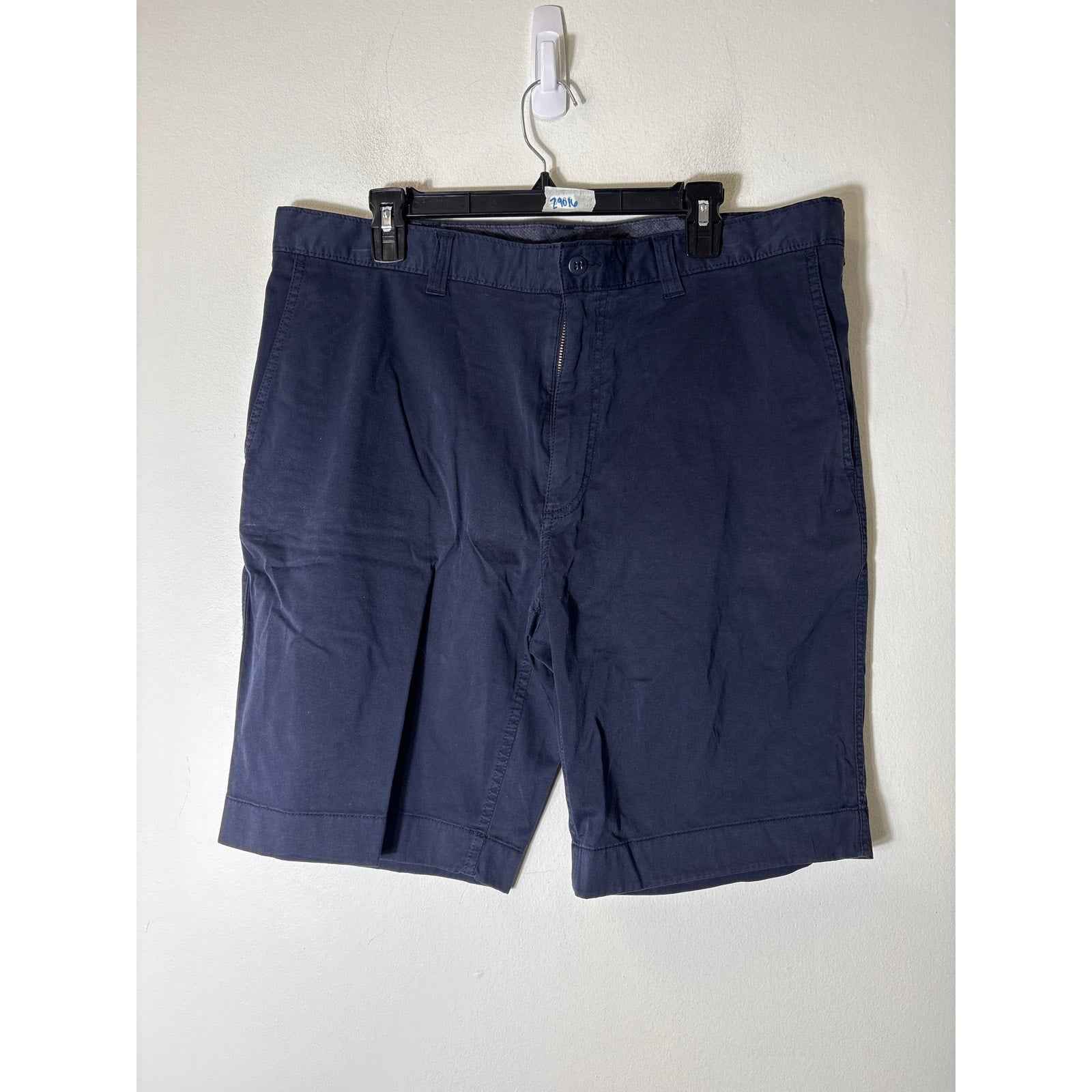NWOT Men's Cremiux navy Flat Front Cotton Shorts Sz 38