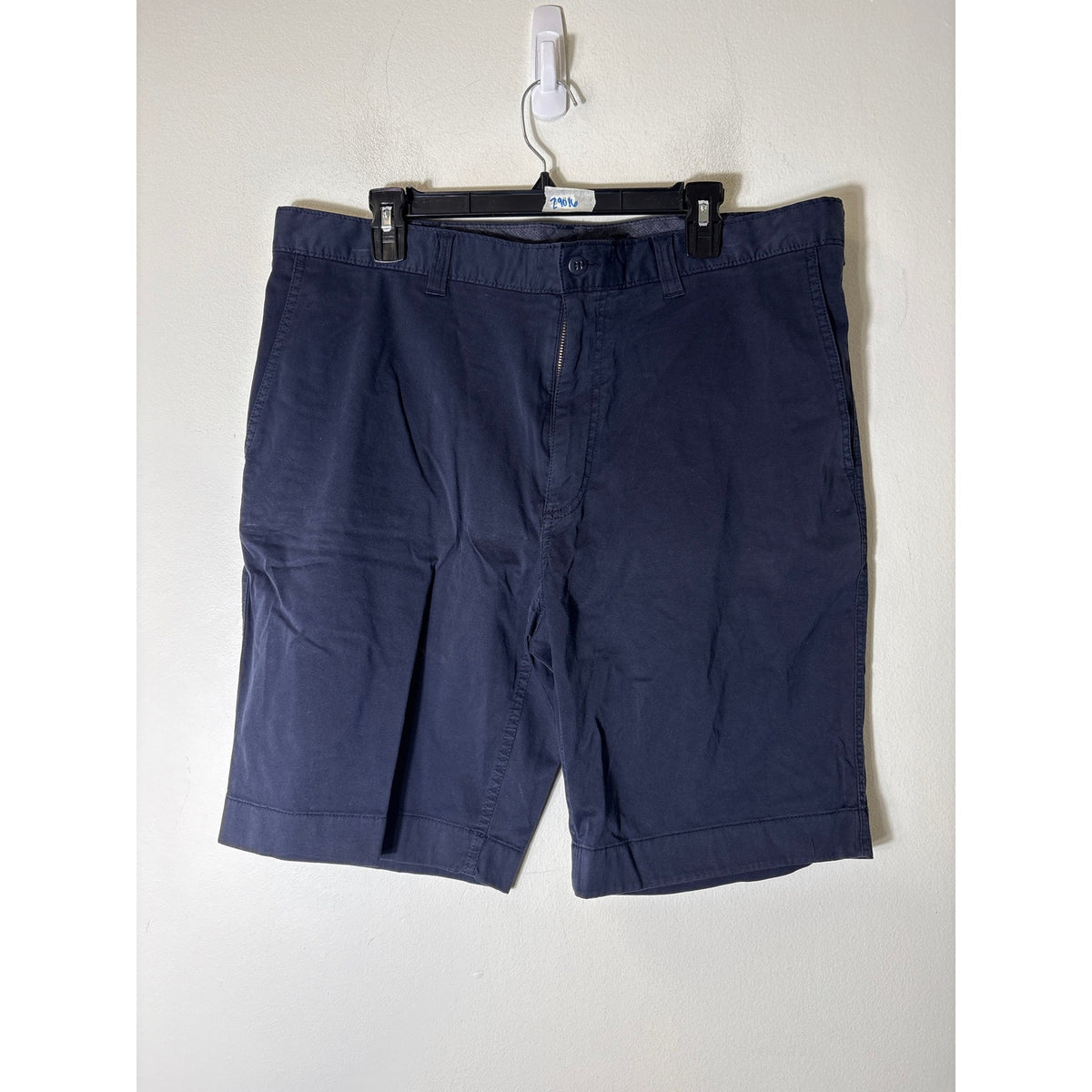 NWOT Men's Cremiux navy Flat Front Cotton Shorts Sz 38
