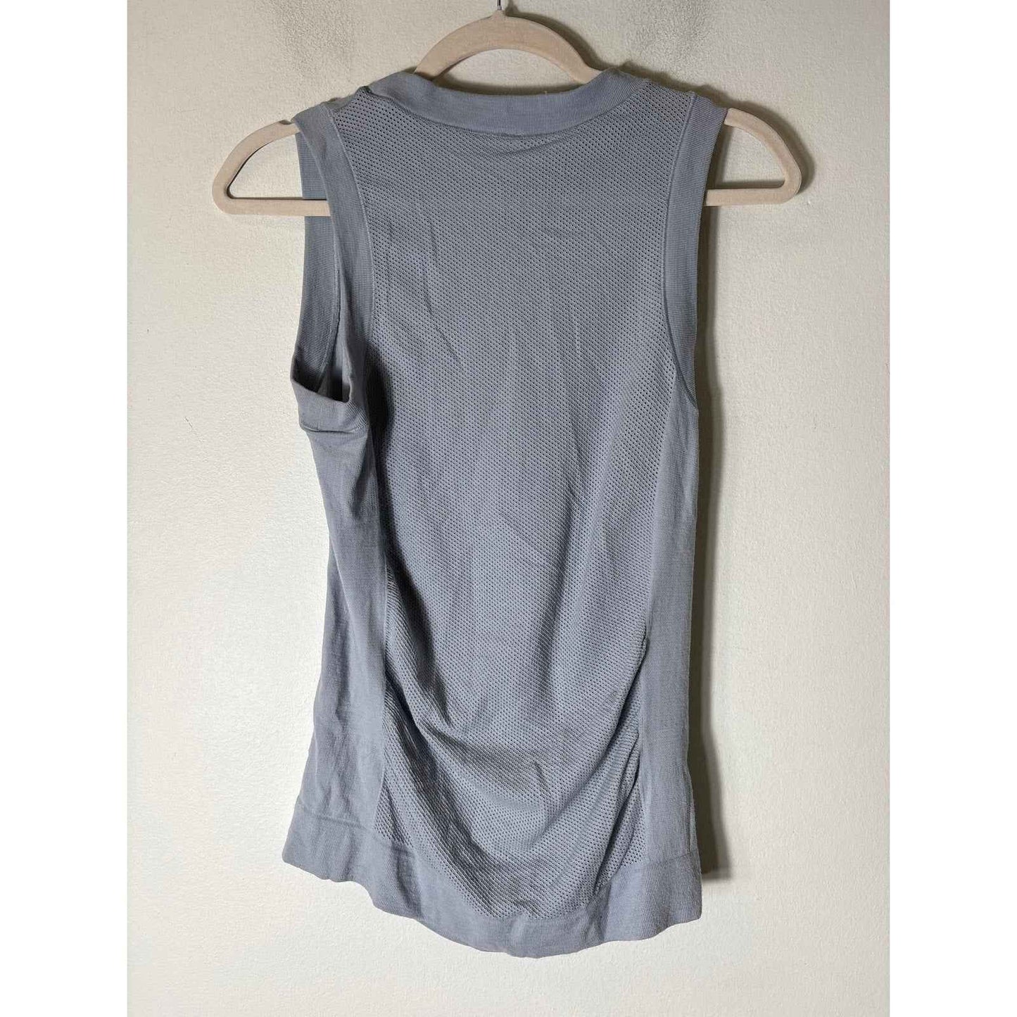 Athleta Grayish Blue Sleeveless Ruched Athletic Top Sz M