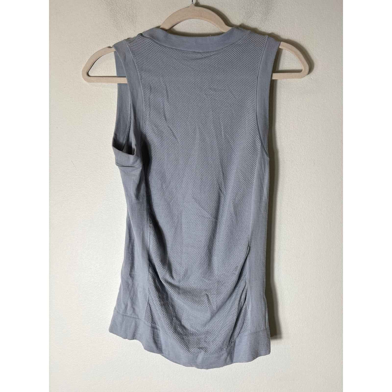 Athleta Grayish Blue Sleeveless Ruched Athletic Top Sz M