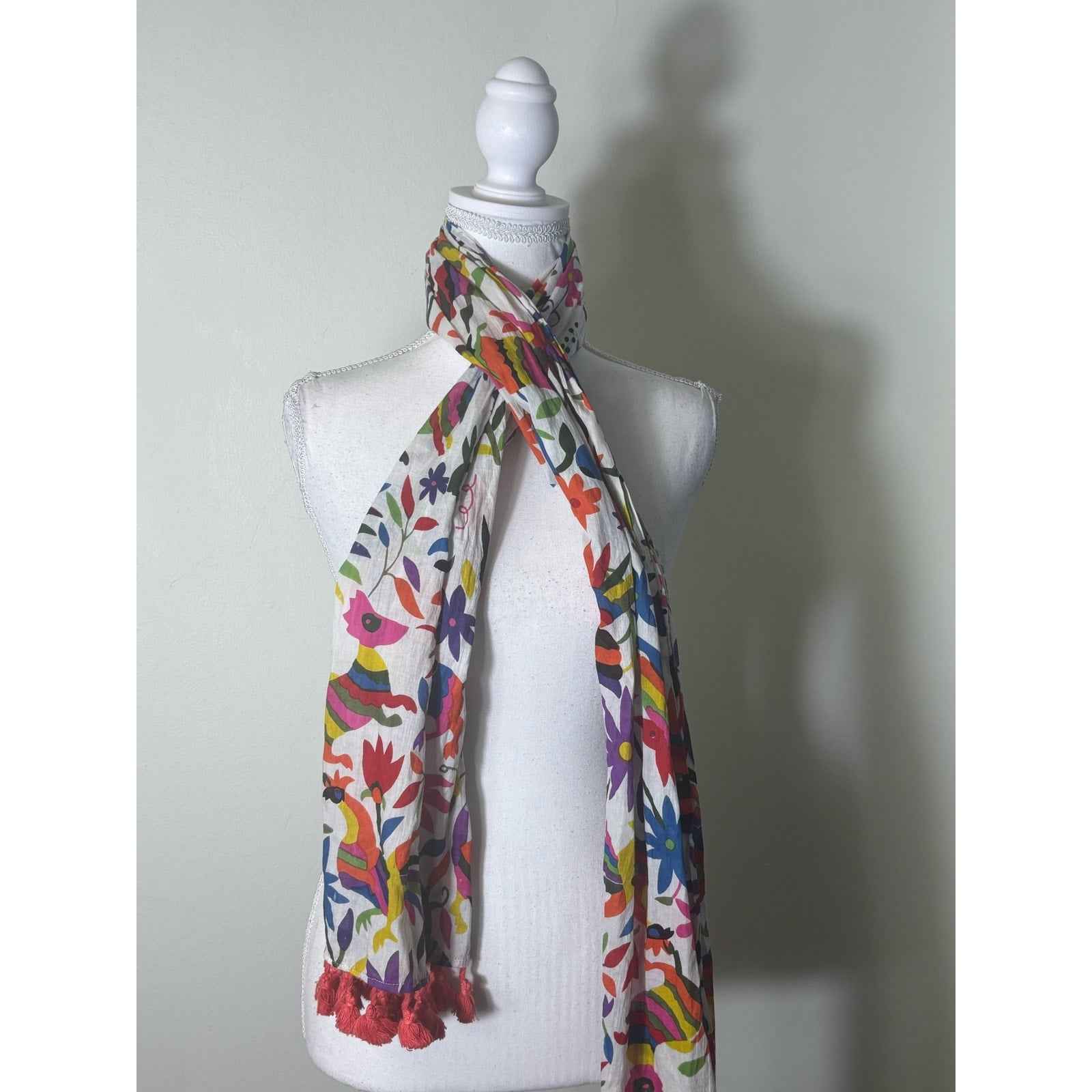 Woman's Bundle of 2 Boutique KikiSol Tunic and Scarf