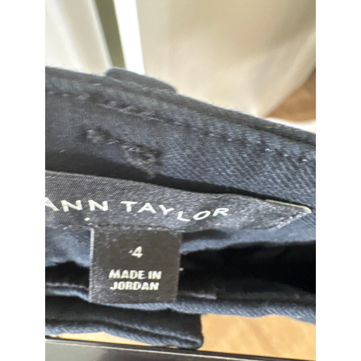 Ann Taylor Black Cotton Short Shorts Sz 4