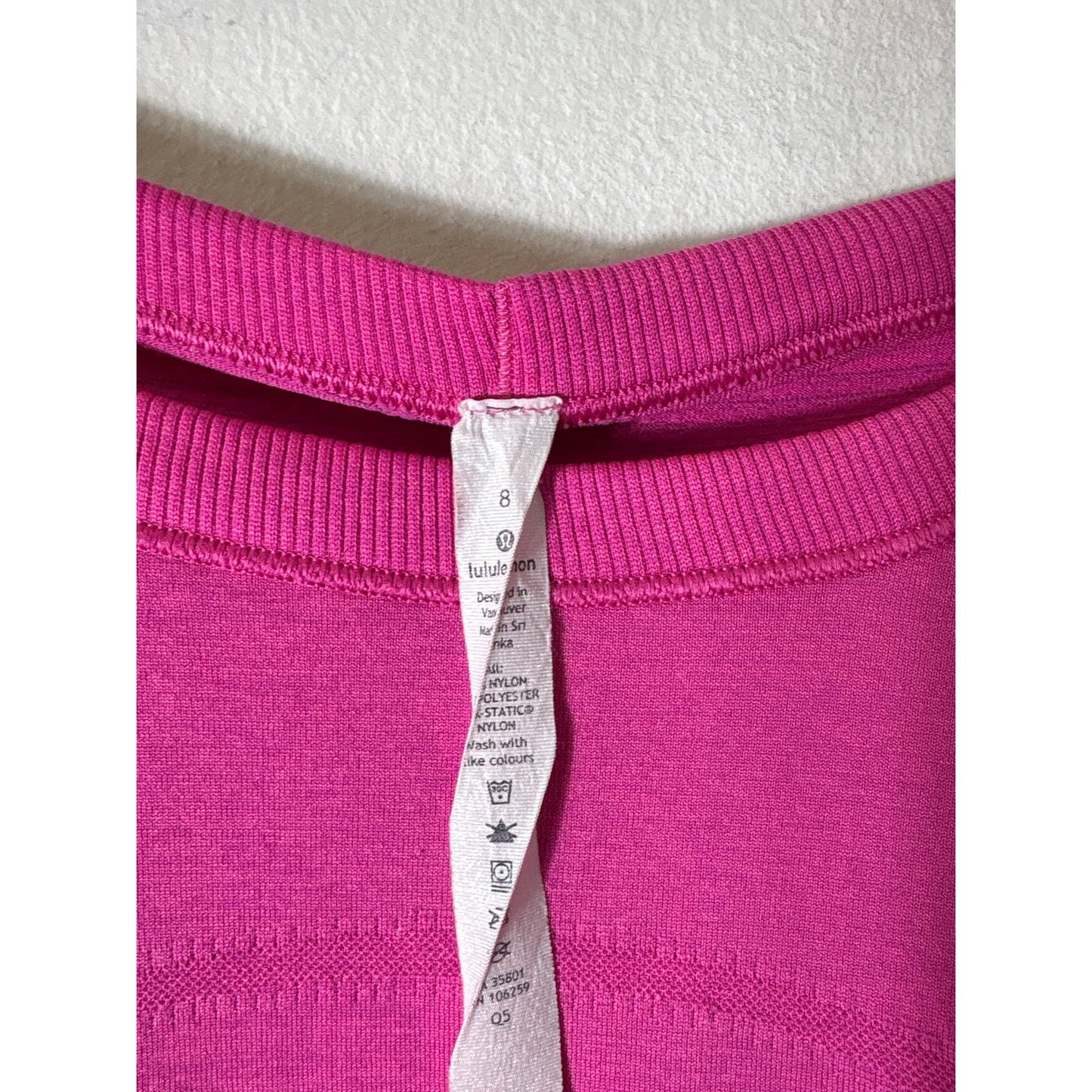 Lululemon Hot Pink Long Sleeve Athletic Top Sz 8