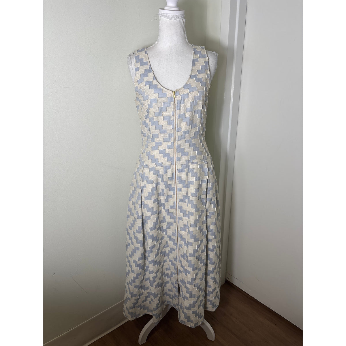 Hunter Bell Light Blue and White Sleeveless A Line Zip Dress Sz 4