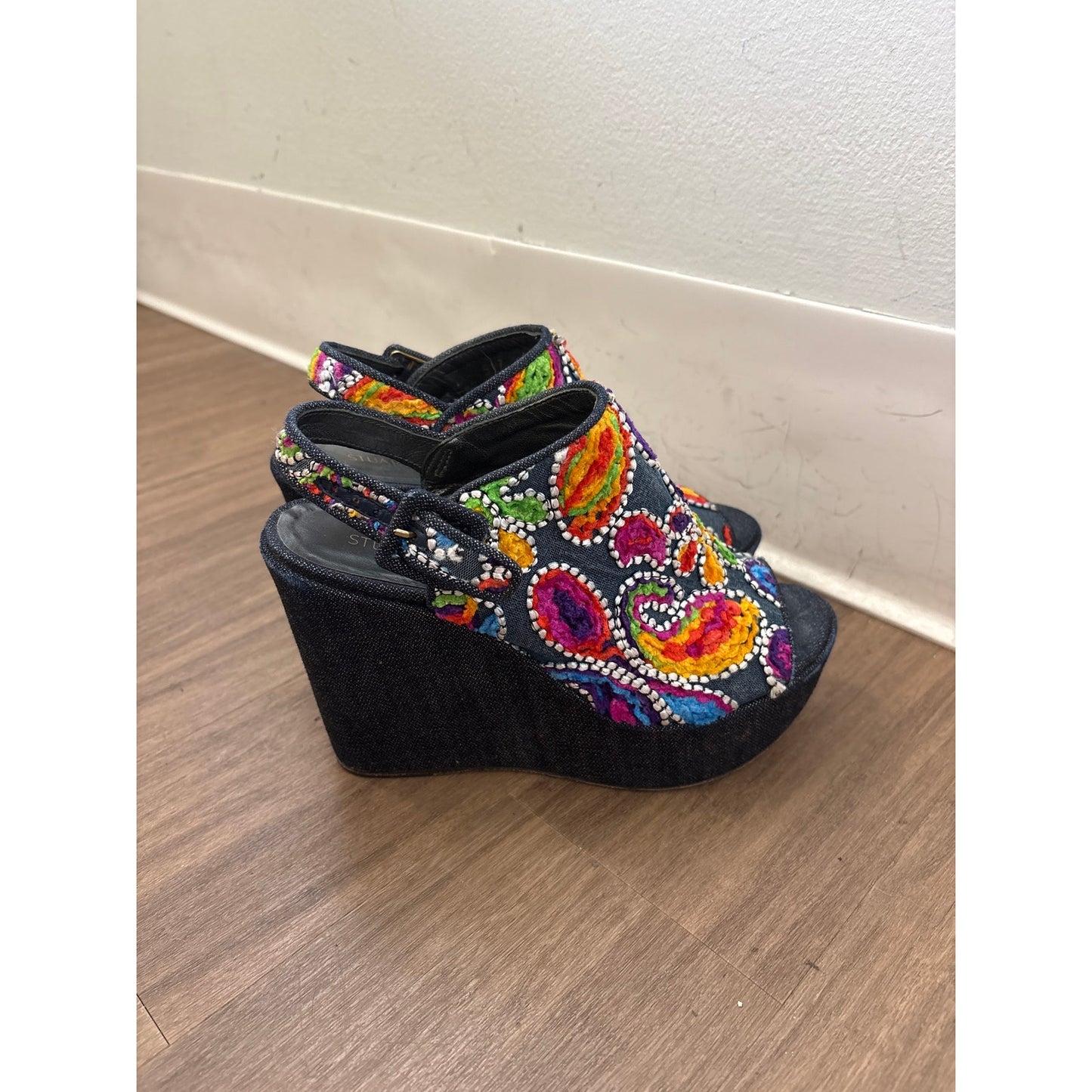 Stuart Weitzman Navy Embroidered Denim Platform Wedge Sz 6