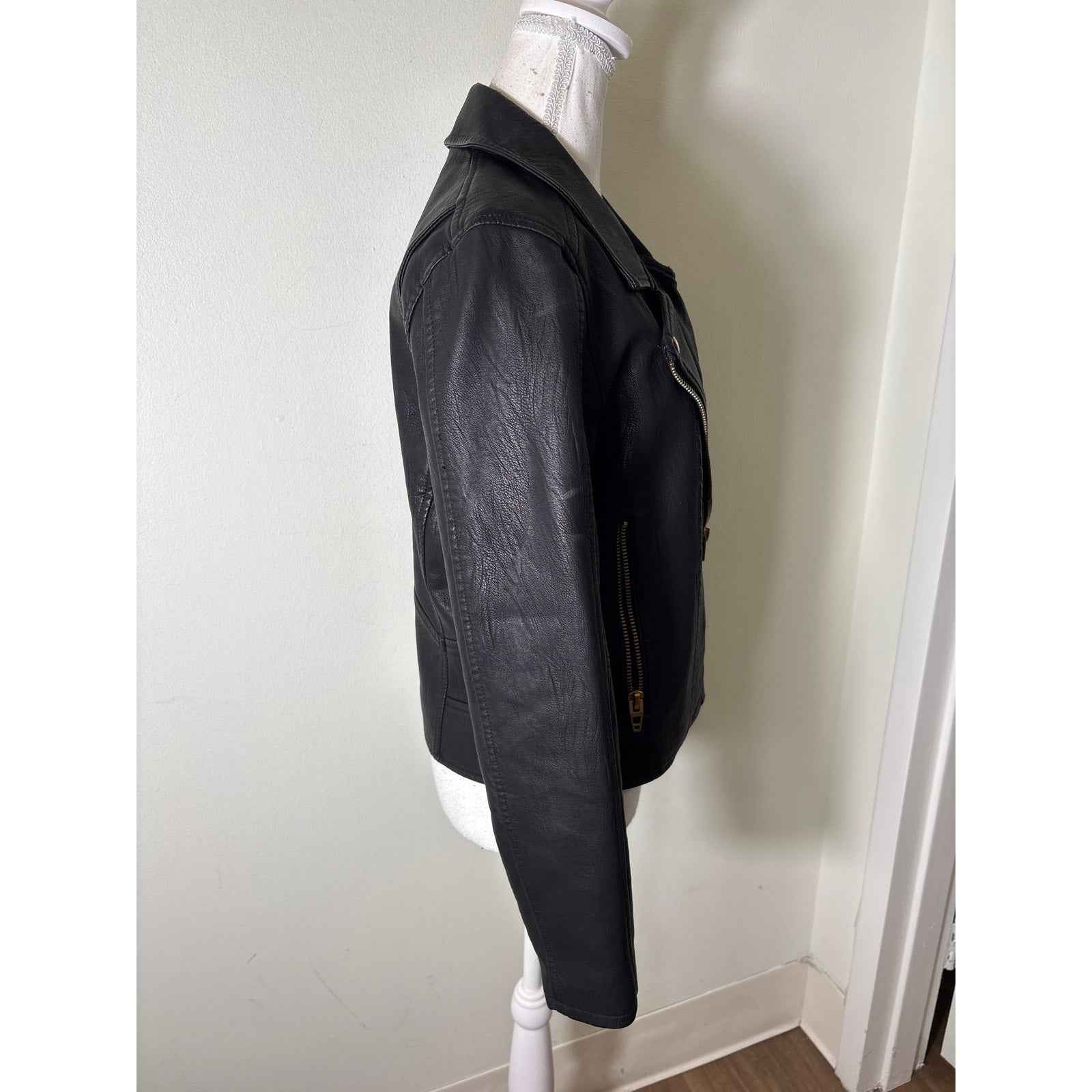 Blank NYC Black Faux Leather Long Sleeve Moto Jacket Sz M