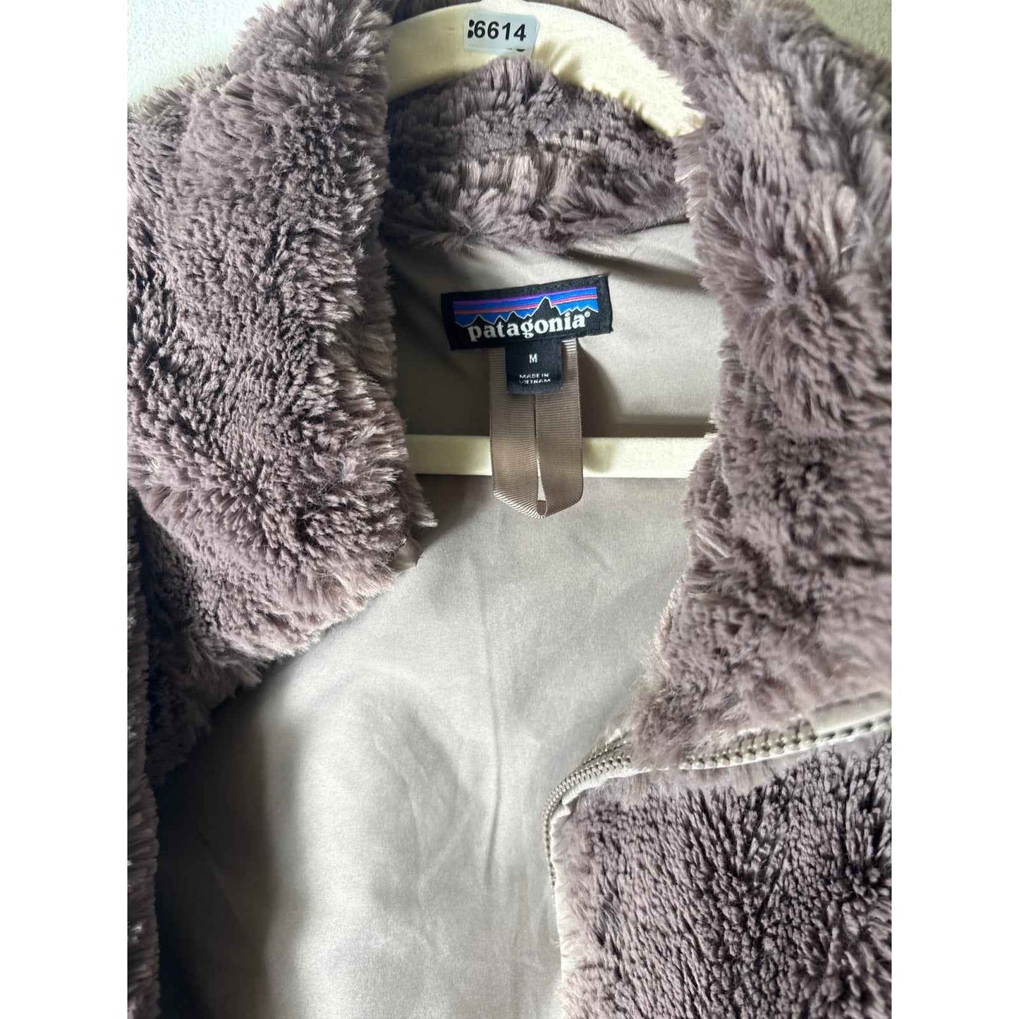 Patagonia Brown Furry Zip Up Jacket Sz M