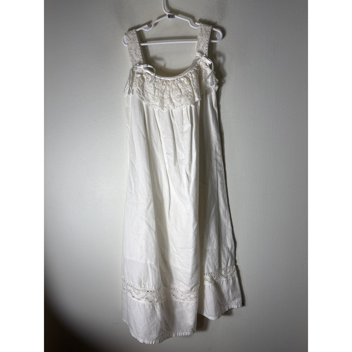 Girls Vintage Bella Luna White Sleeveles Cotton Dress With Crochet Lace Collar