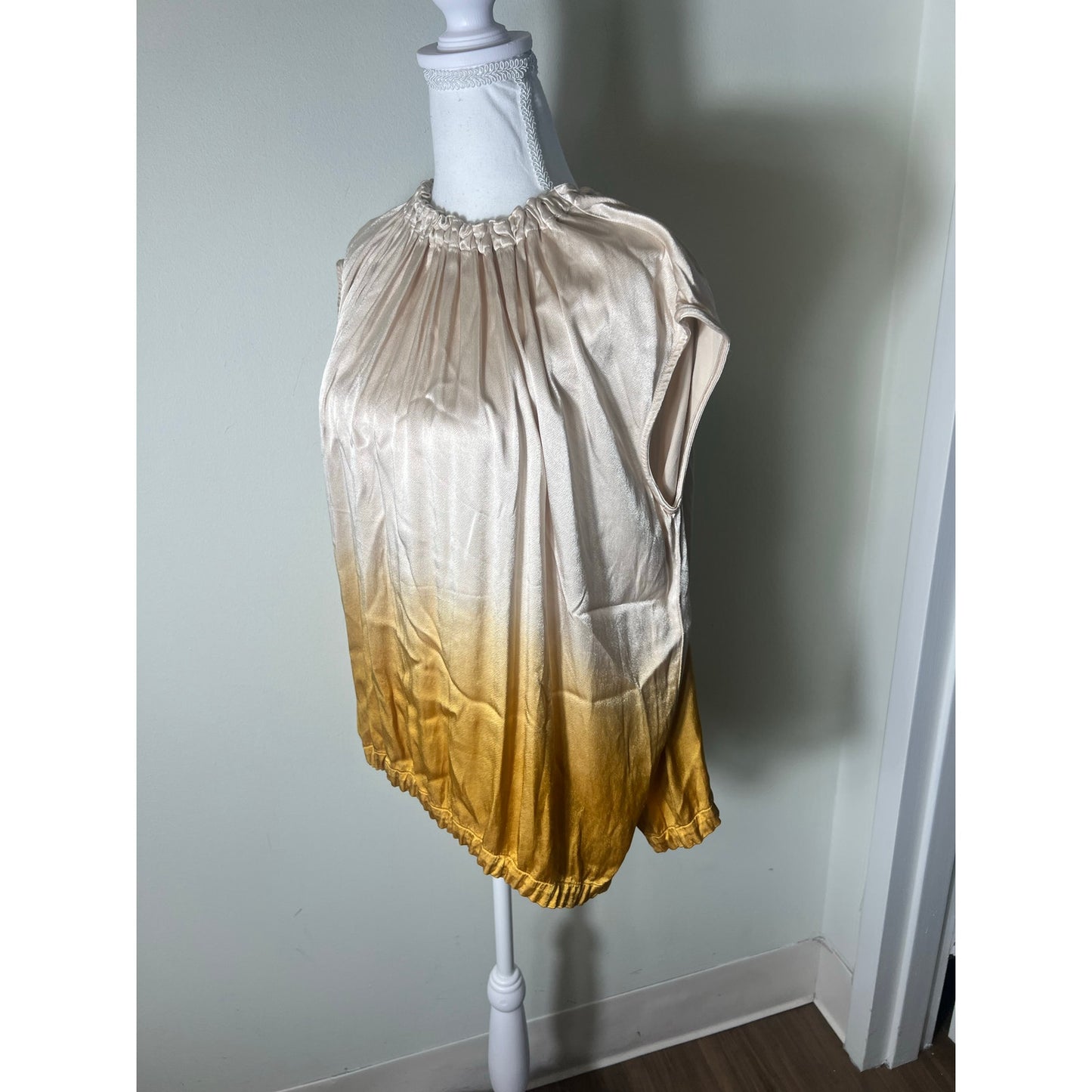 NWT Tino Jo Gold Ombre Sleeveless Top Sz XS