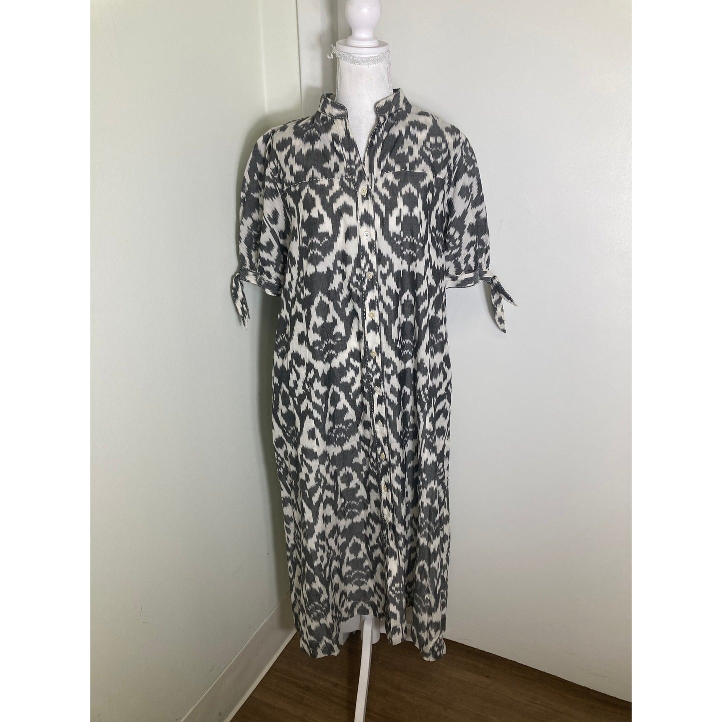 Seema Kahai Gray and White Ikat Maxi Dress Sz XS