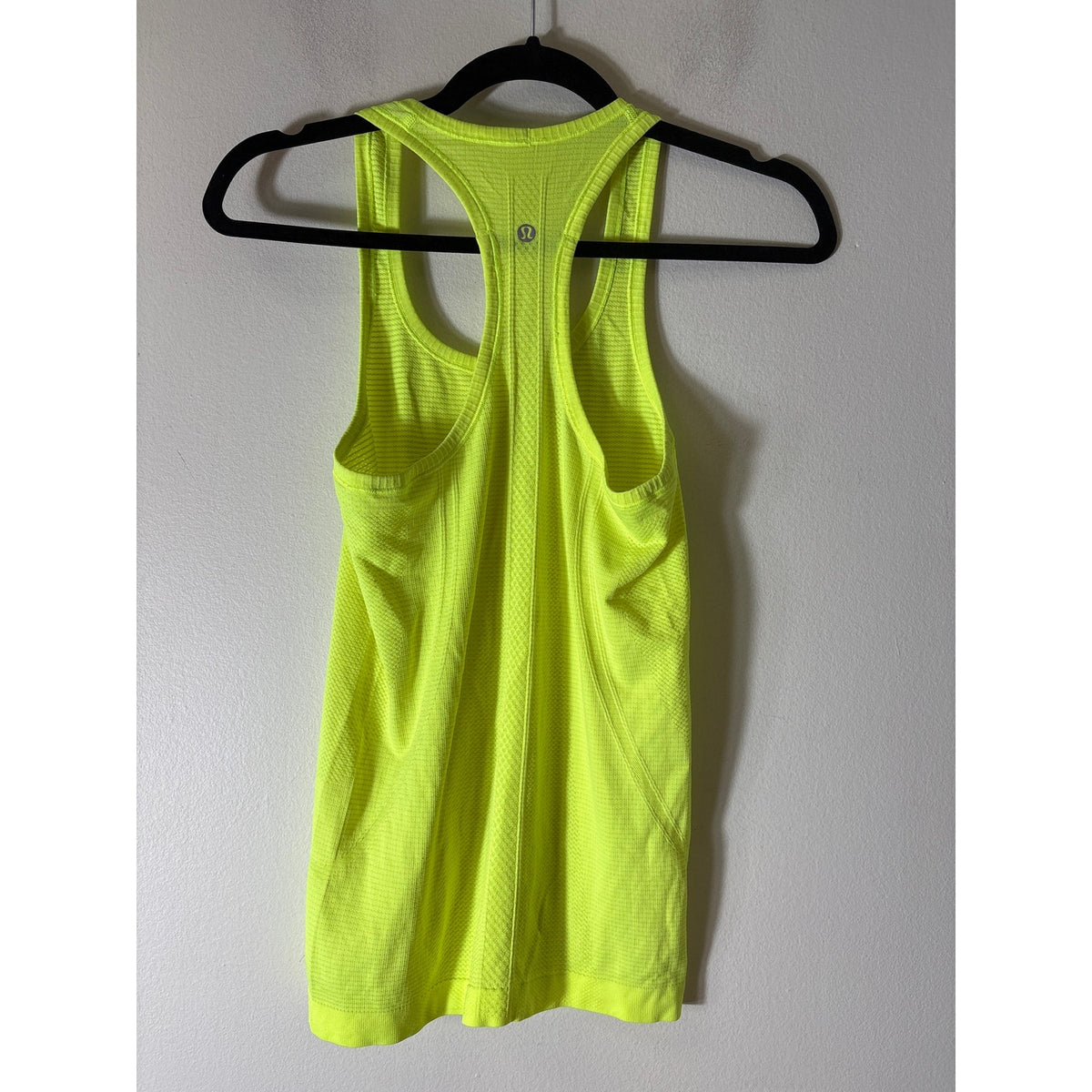 Lululemon Neon Yellow Athletic Razor Back Tank Sz 4