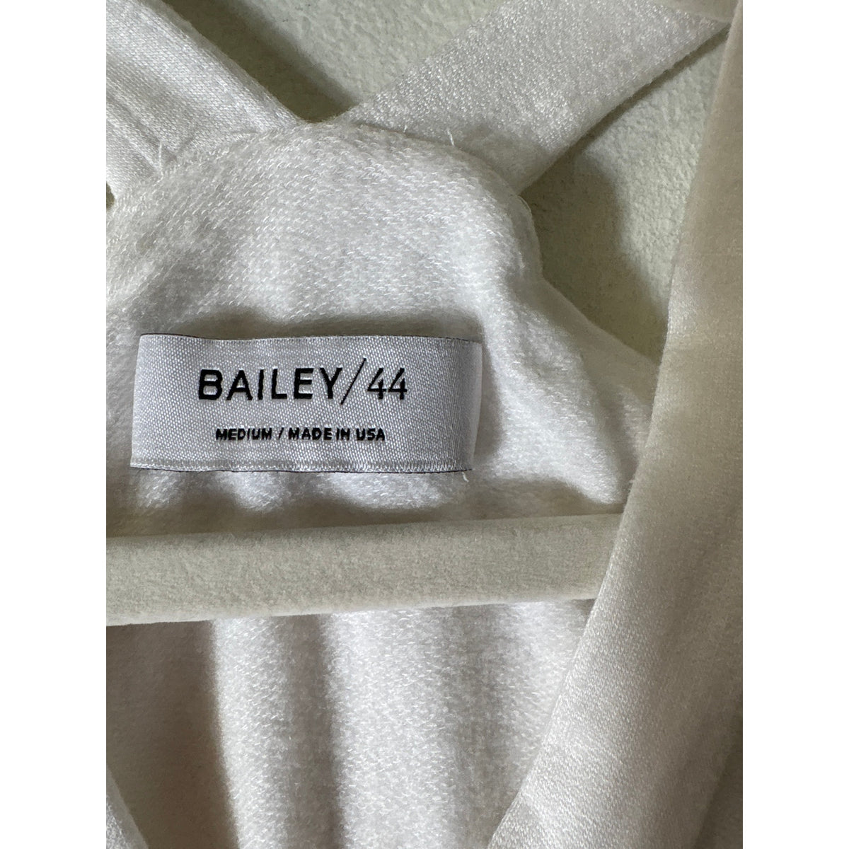 BAILEY/44 White Cold Shoulder Ruffle Top Sz M