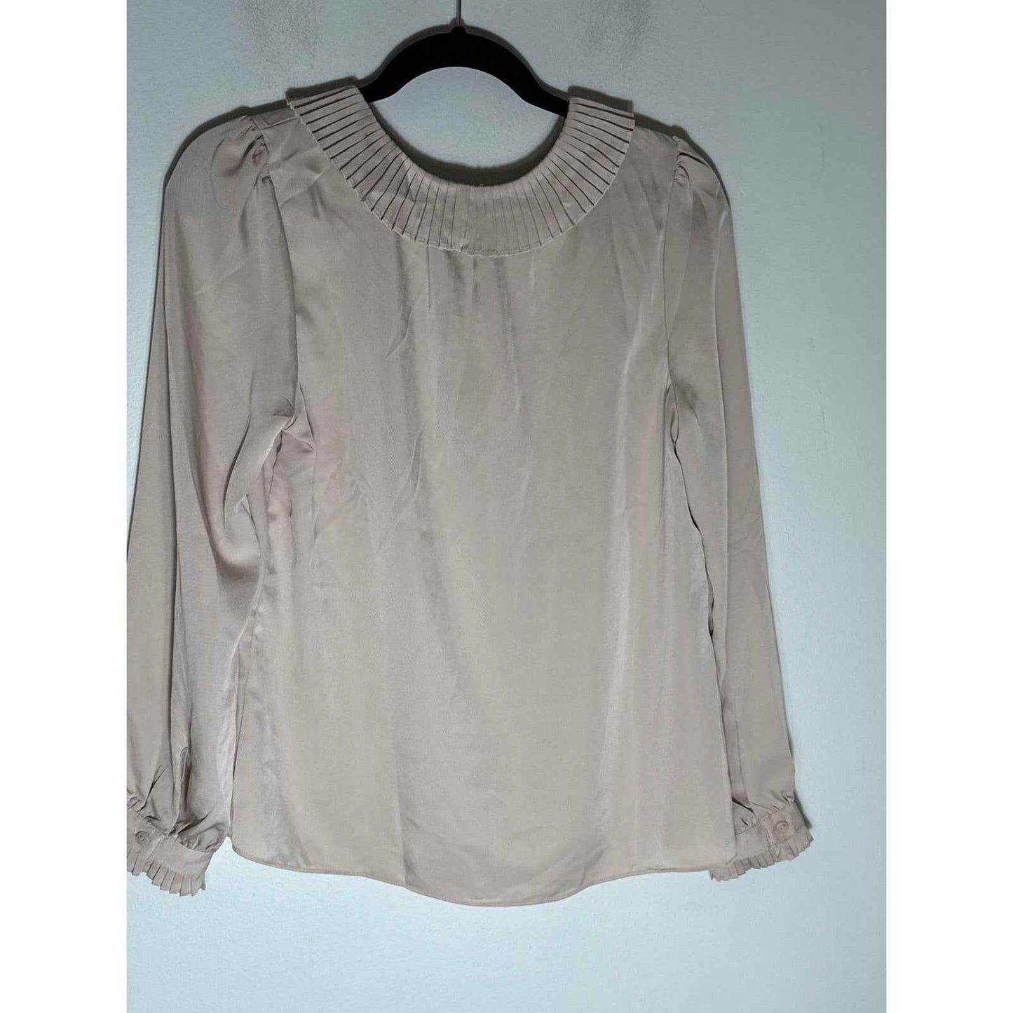 NWT Current Air Beige Long Sleeve Blouse with Pleated Collar Sz S