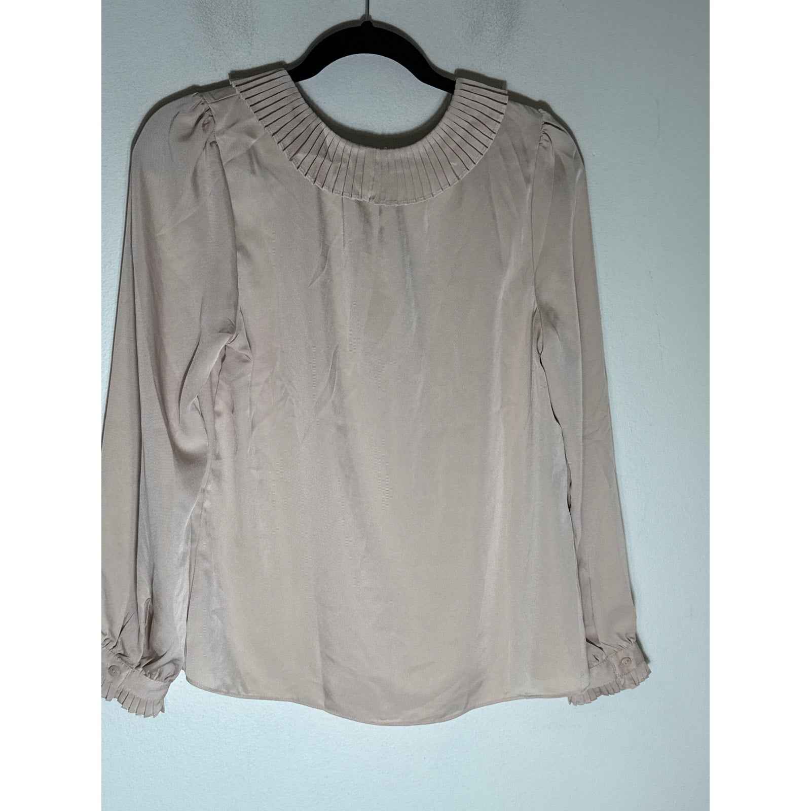 NWT Current Air Beige Long Sleeve Blouse with Pleated Collar Sz S