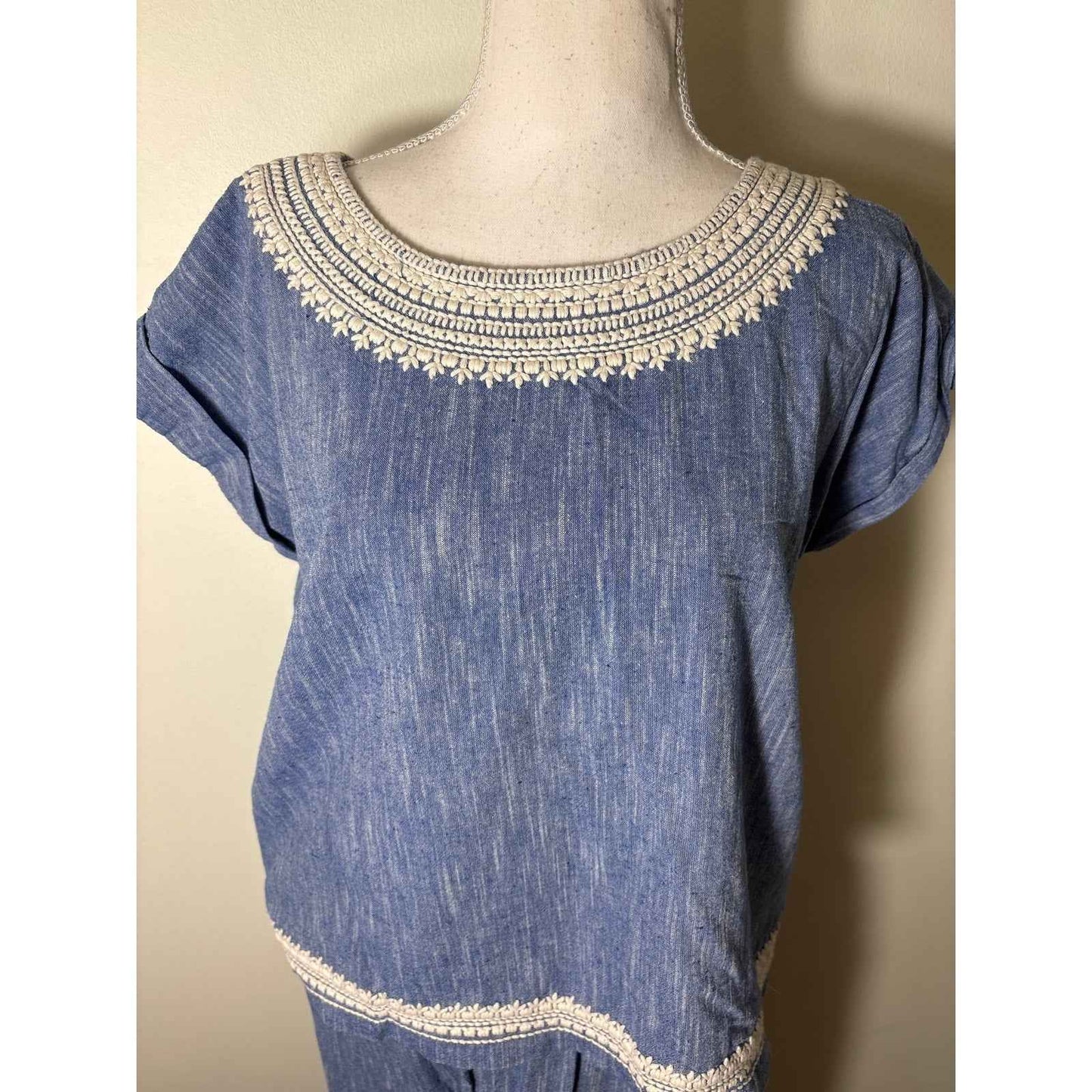 Roller Rabbit Chambray Embroidered Short Set Sz S