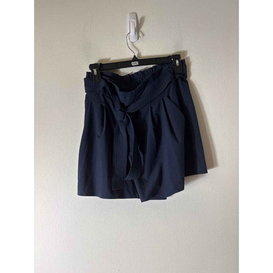 Athleta Navy Skyline Short II Sz 4