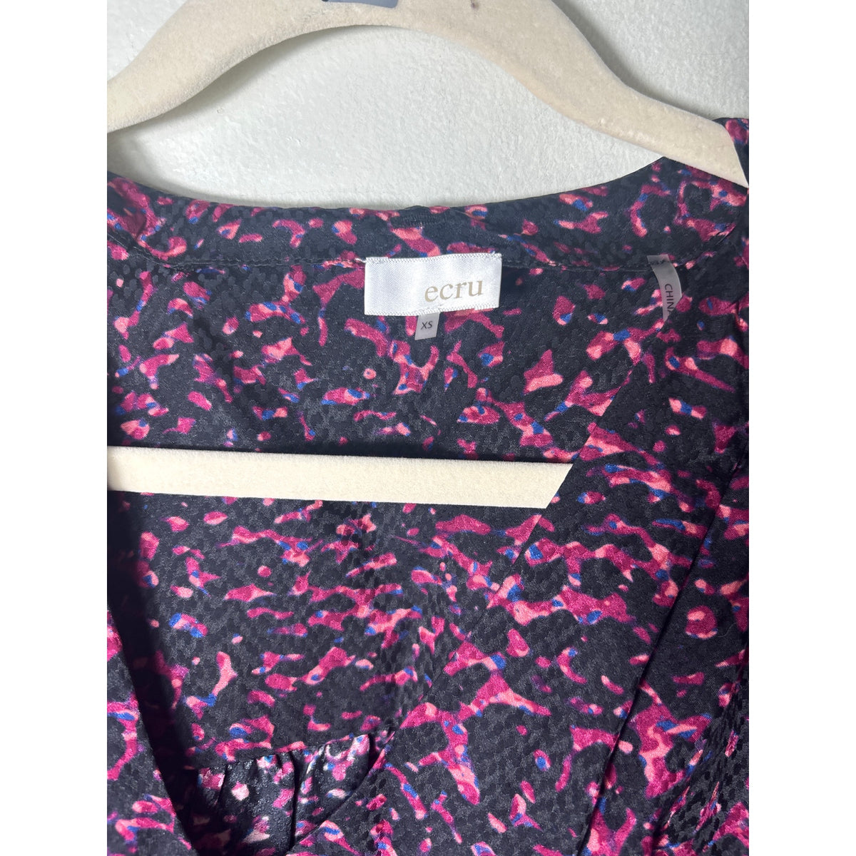 Ecru Black Pink Long Sleeve V-Neck