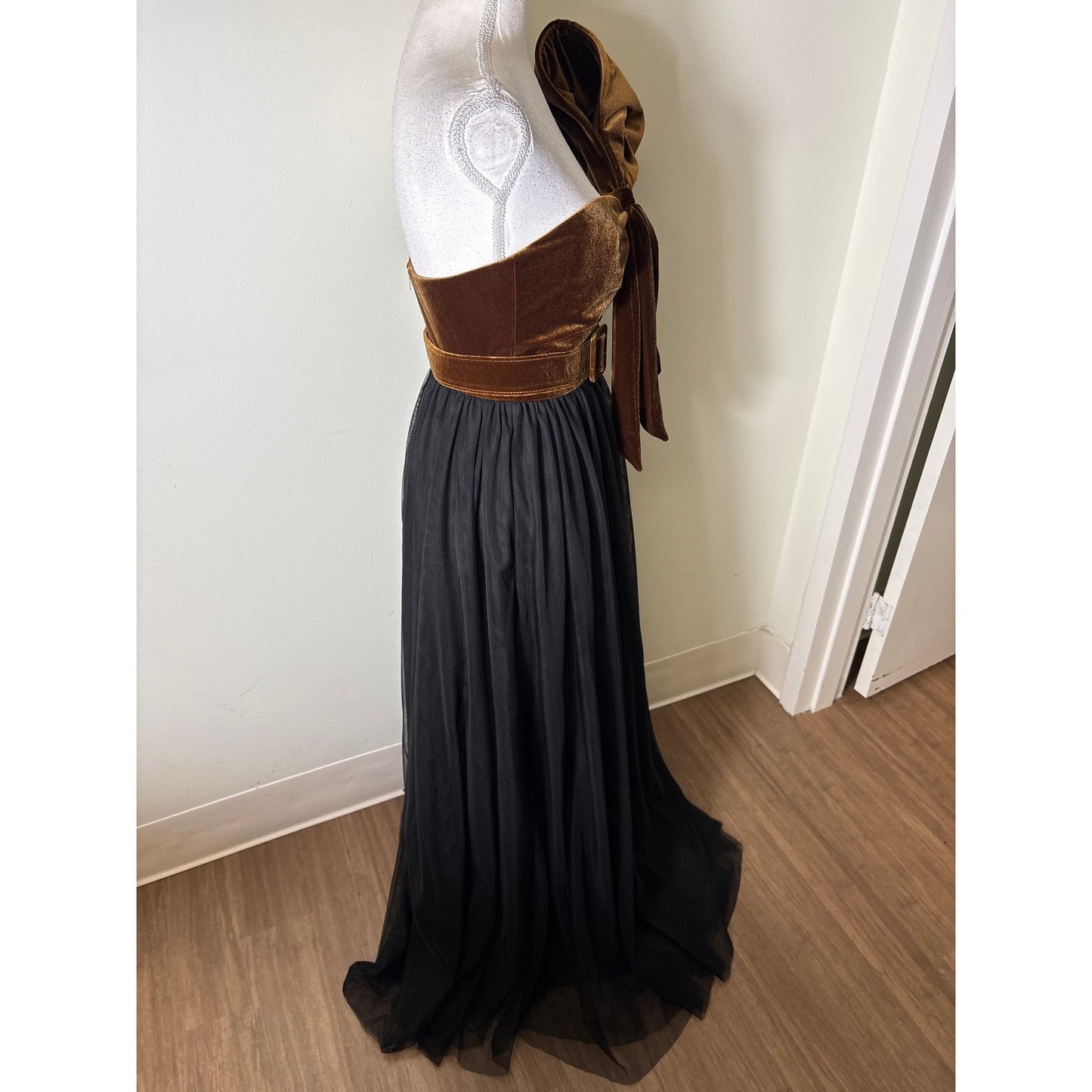 Badgley Mischka Brown Velvet Top Black Tulle Oversized Bow Evening Gown Sz 4