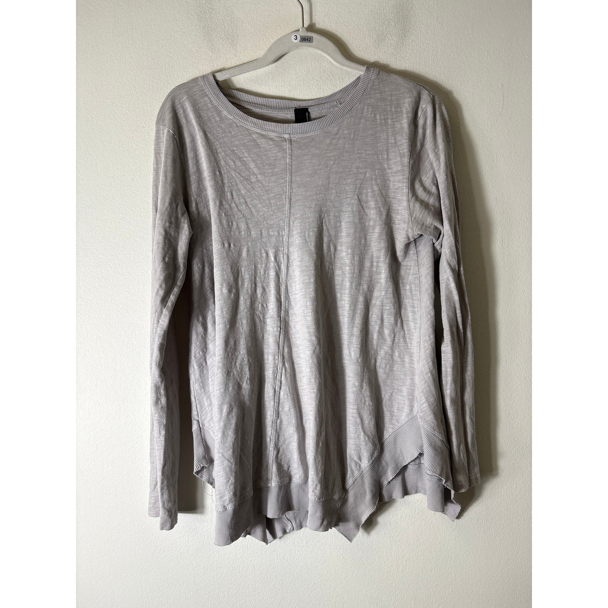 Bobbi Light Gray Long Sleeve Swing Top Sz M