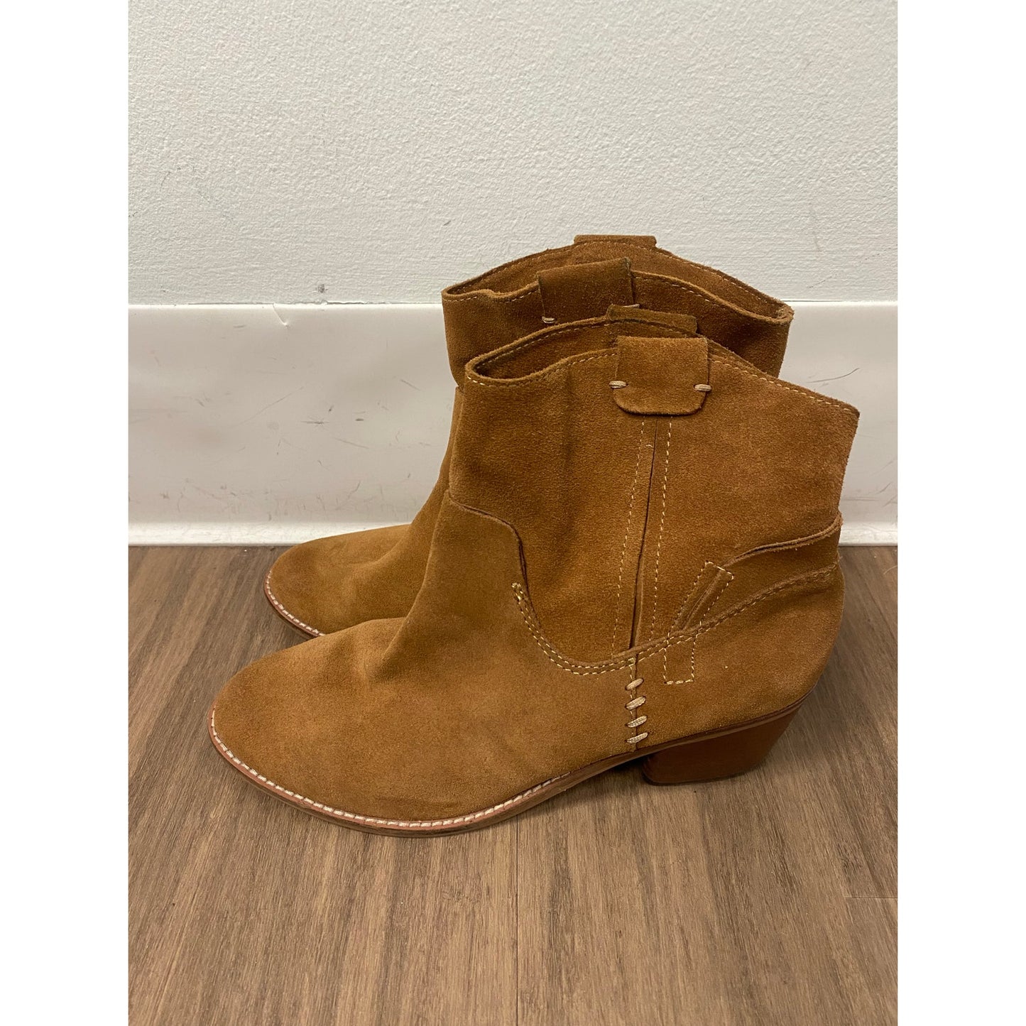 Dolce Vita Slouchy Suede Ankle Boots Sz 8.5
