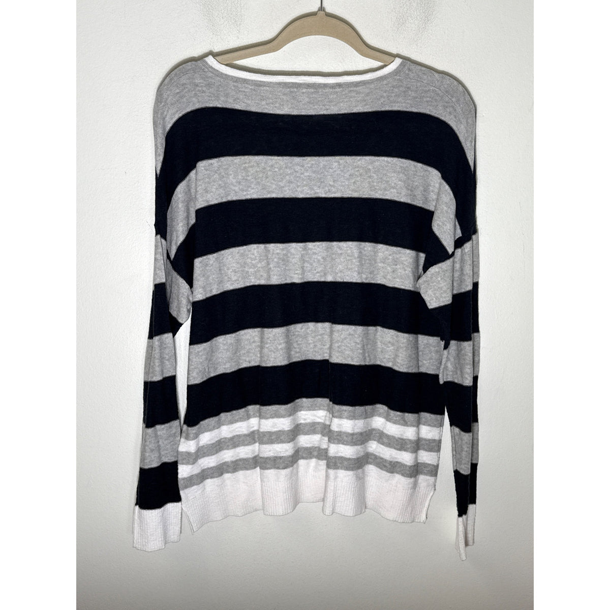 Belford Gray Black Stripe Long Sleeve Crew Neck Lightweight Cotton Sweater Sz L