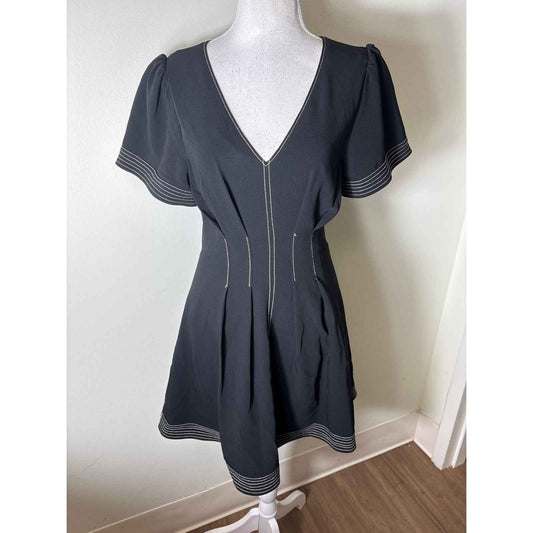 Cinq a Sept Black Short Sleeve V-Neck Knee Length Dress Sz 2