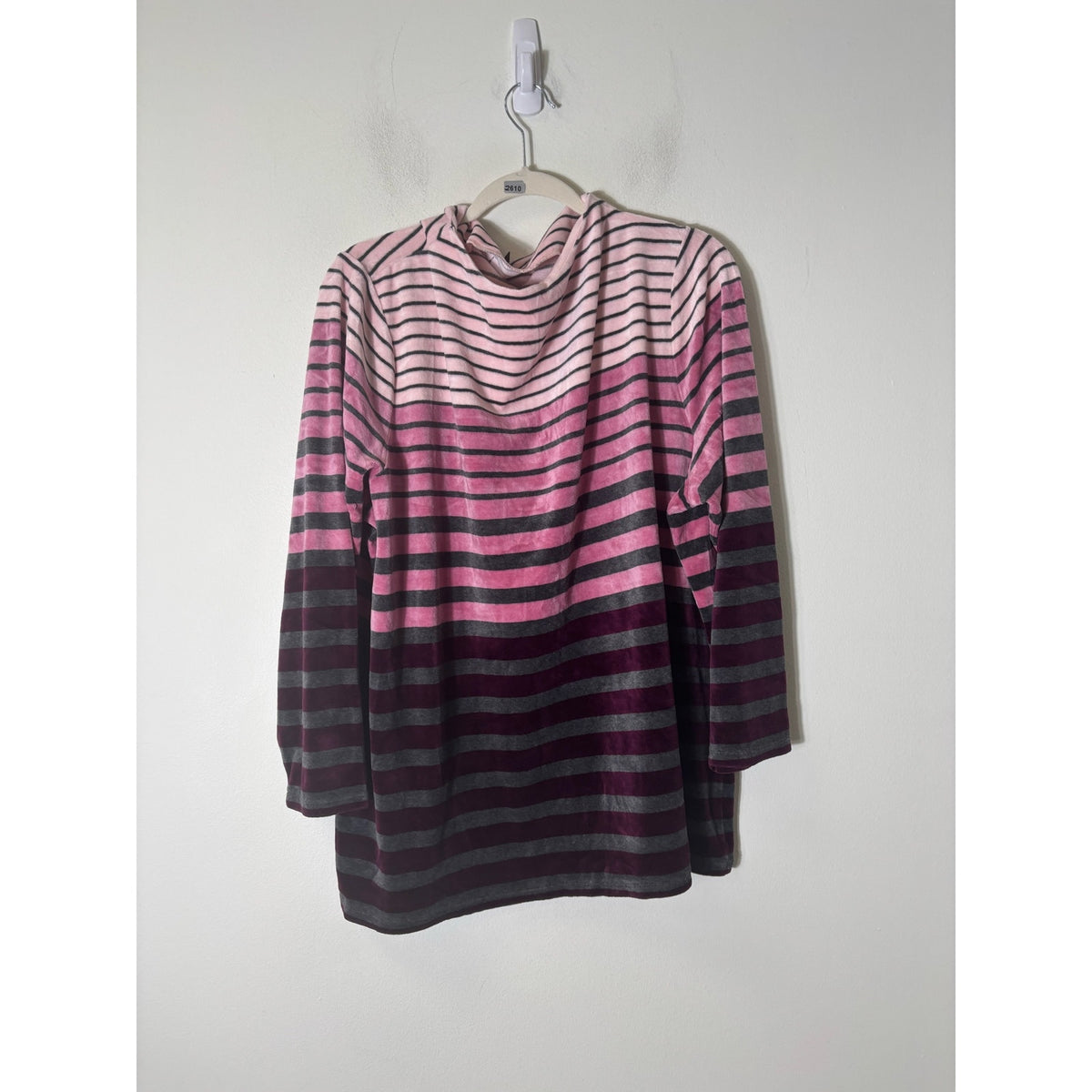 Woman's bundle of 3 Plus Size Name Brand Tops