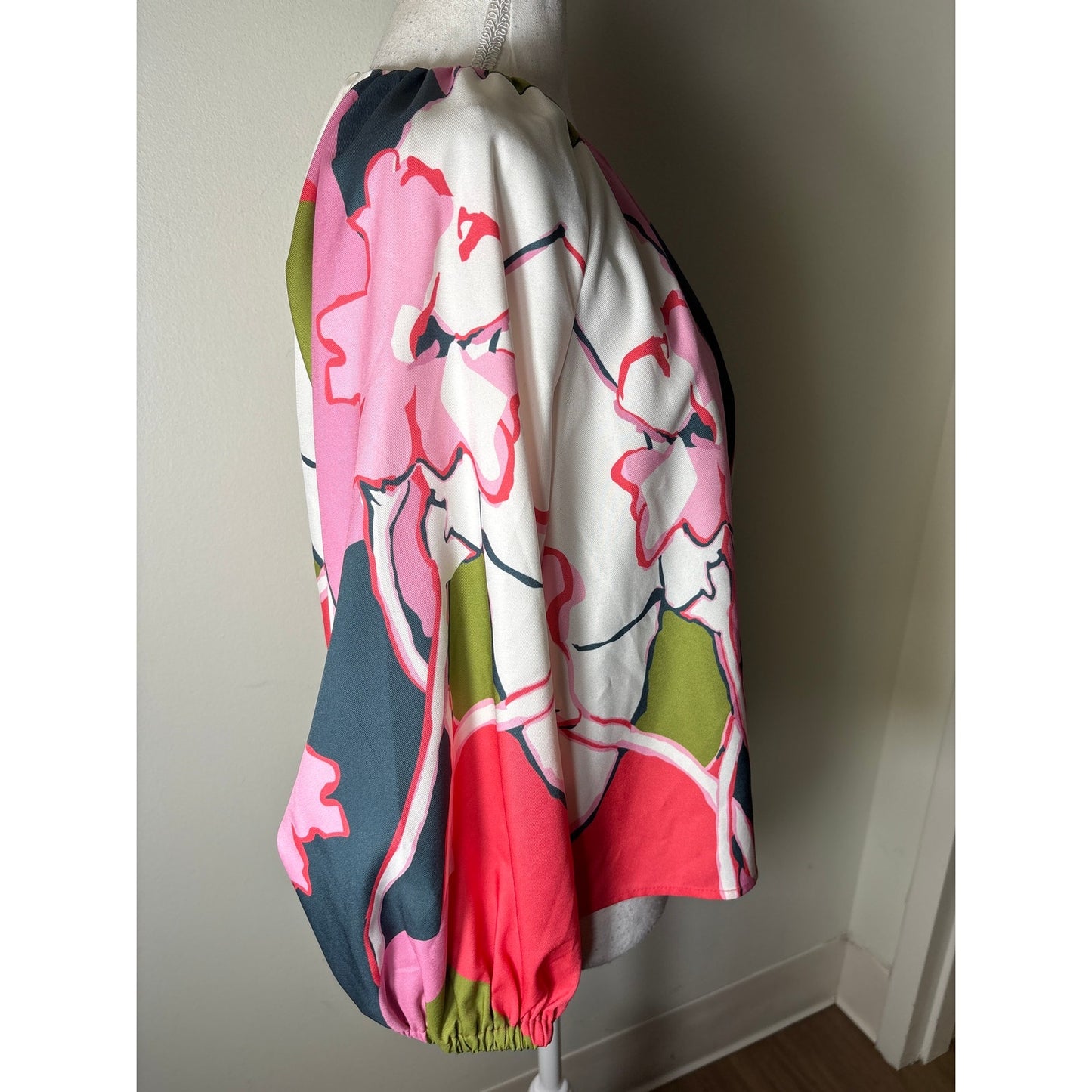 Crosby Pink and Greeen Pull Sleeve Blouse Sz XS