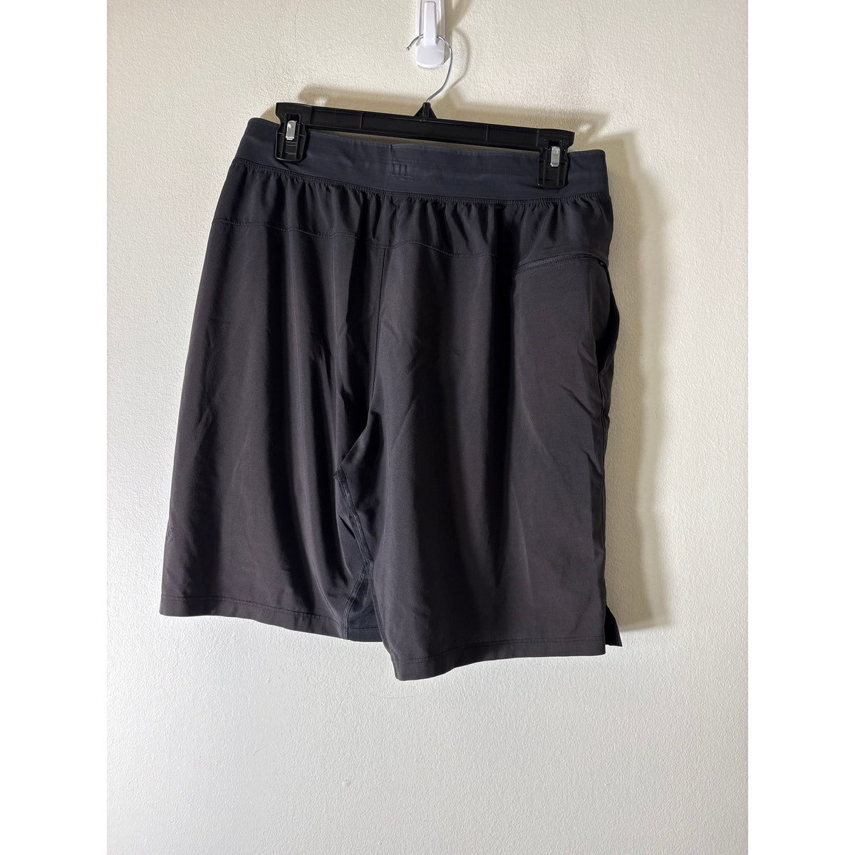 Men's Lululemon Charcoal Black Athletic Shorts Sz M