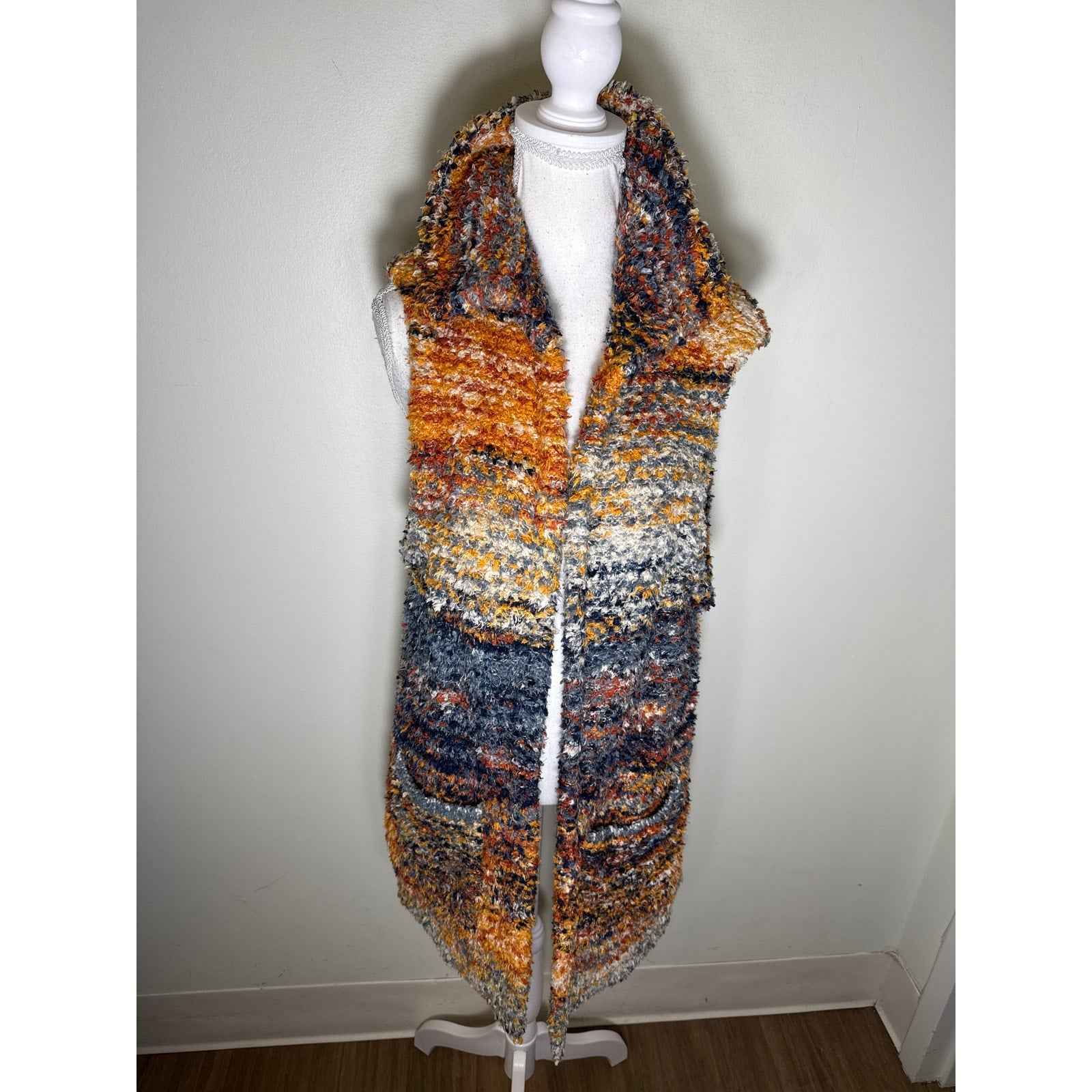 NWT Pilcro Anthropolgie Orange Sleeveless Open Front Cardigan Sz M