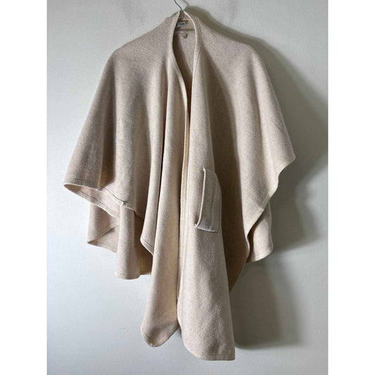 Woman's Oatmeal Wrap Poncho Sz OS