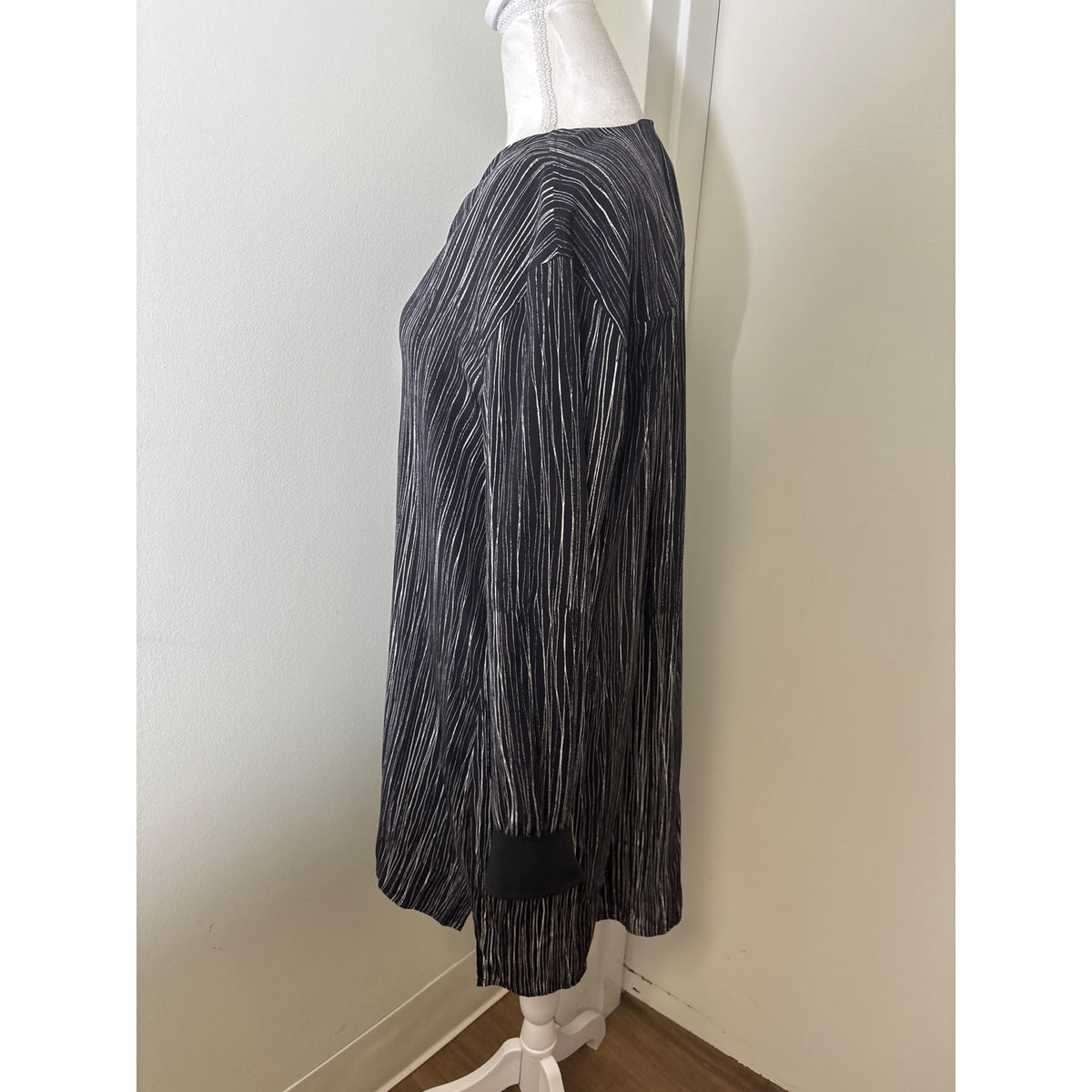 Vince Black and White Lines Shift Dress Sz L